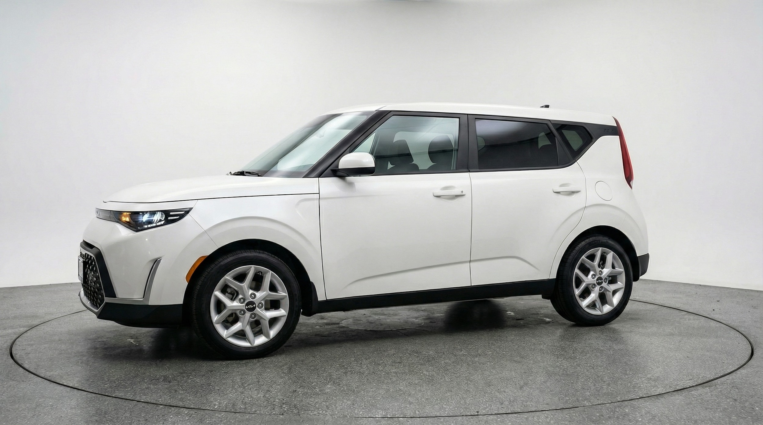 Thumbnail: 2025 Kia Soul - 3