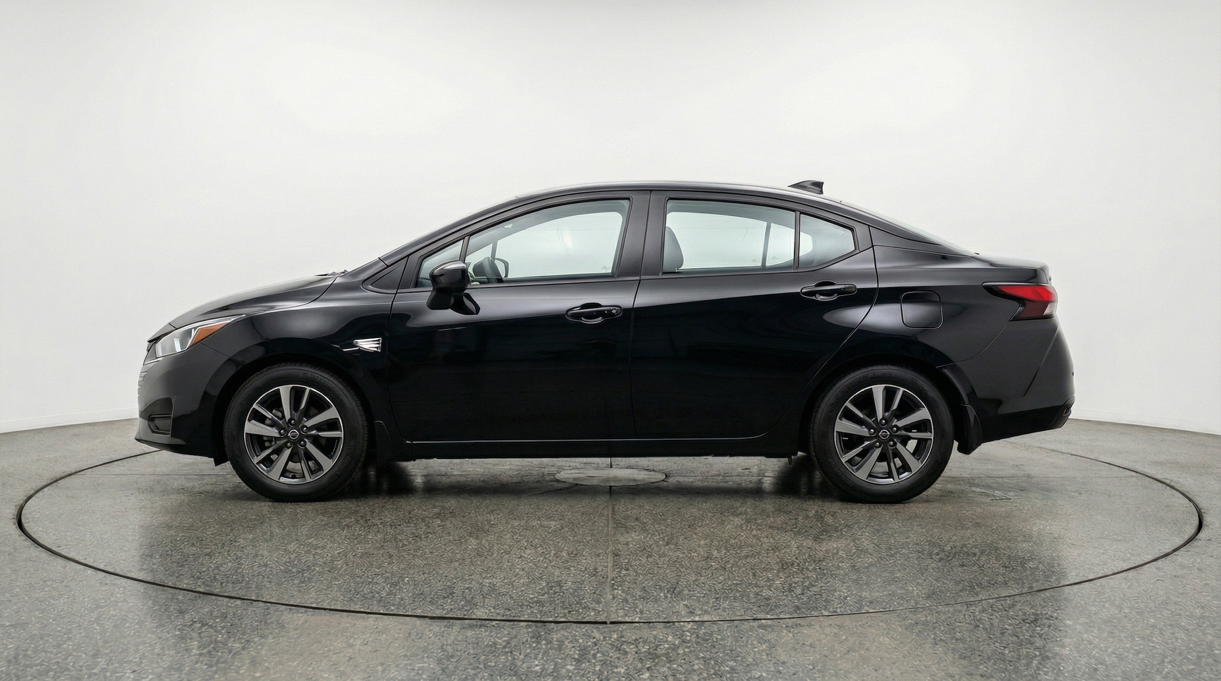 Thumbnail: 2025 Nissan Versa - 5