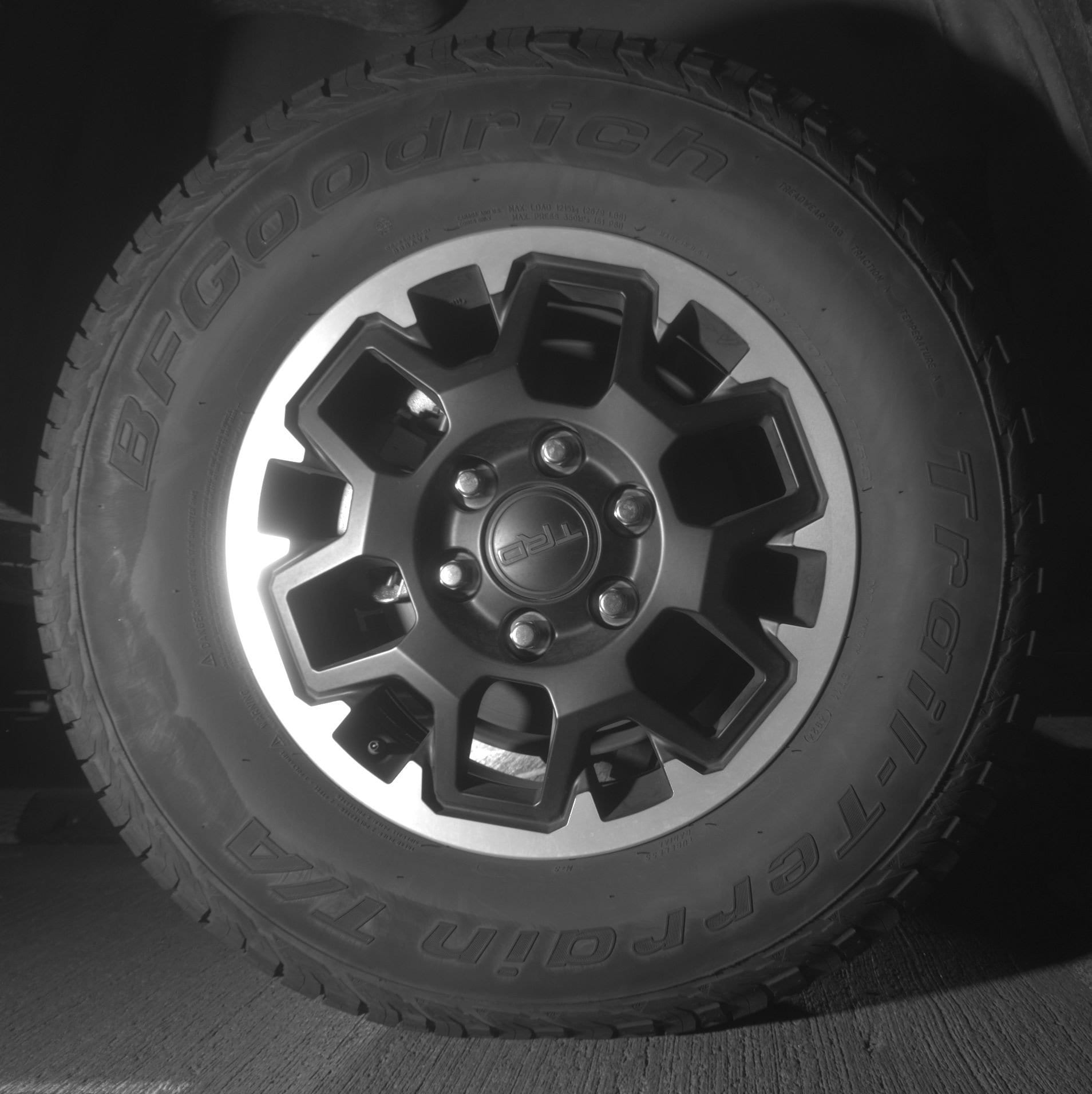 Thumbnail: 2025 Toyota Tacoma - 15
