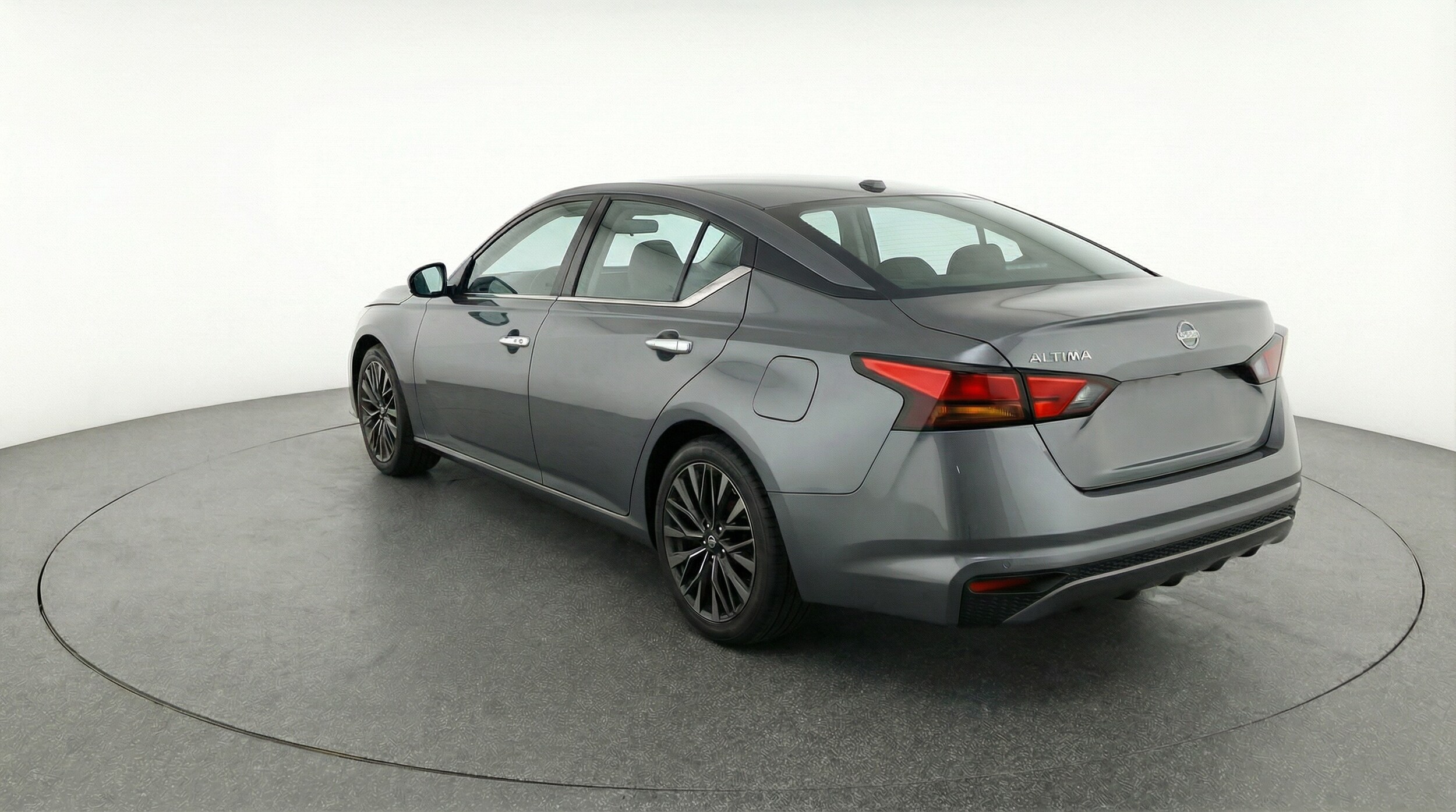 Thumbnail: 2025 Nissan Altima - 5