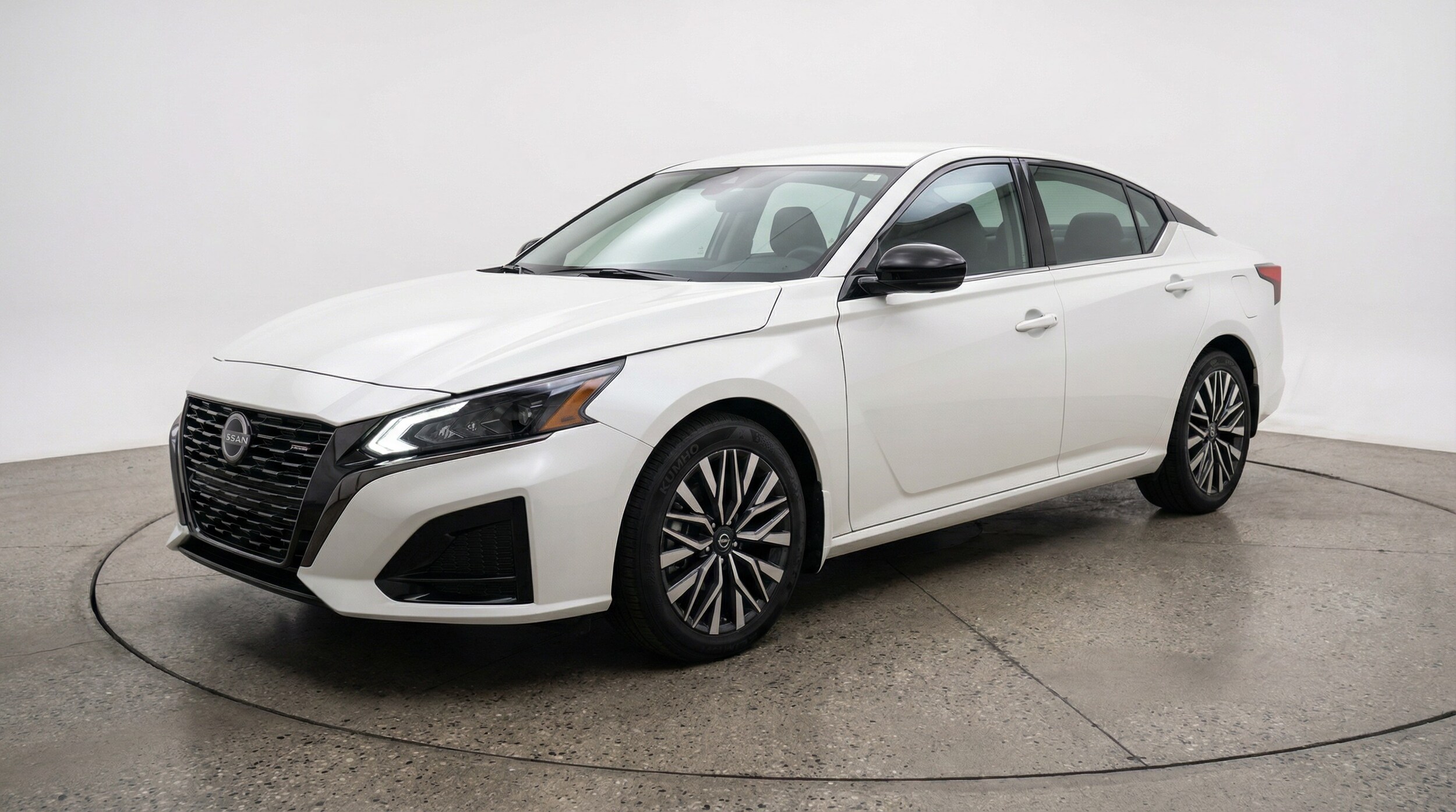 Thumbnail: 2025 Nissan Altima - 3