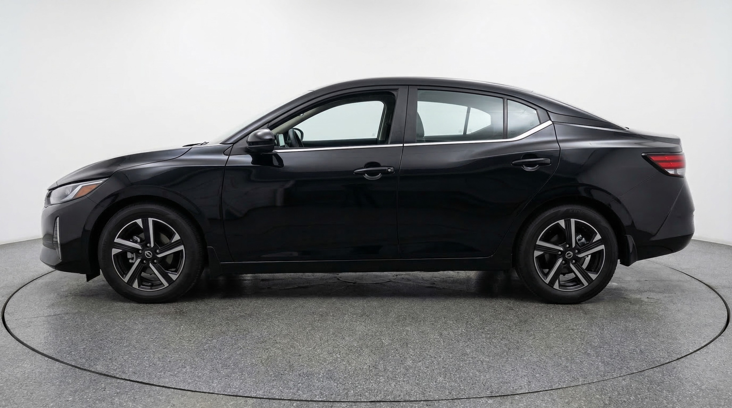 Thumbnail: 2025 Nissan Sentra - 4