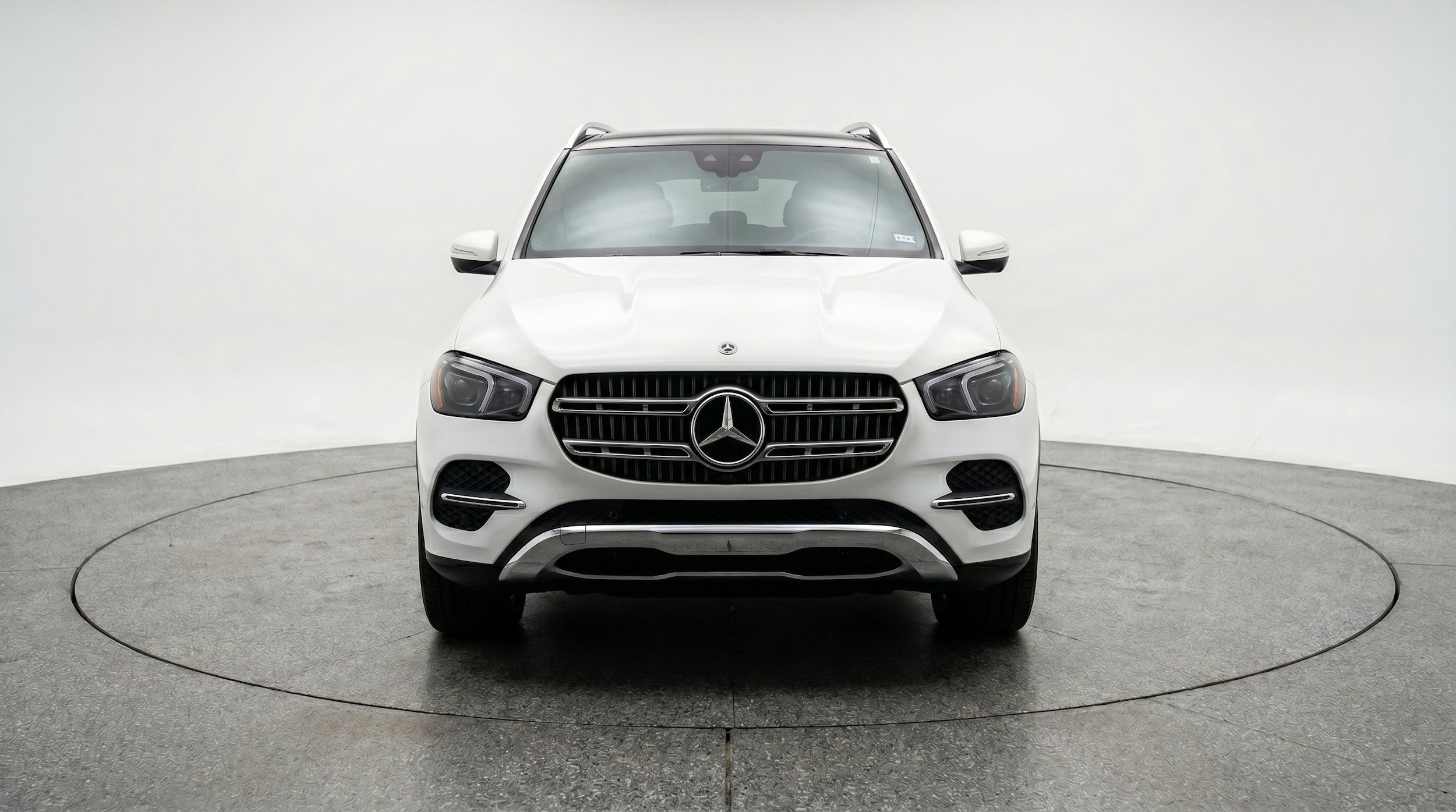 Thumbnail: 2026 Mercedes-Benz GLE - 2