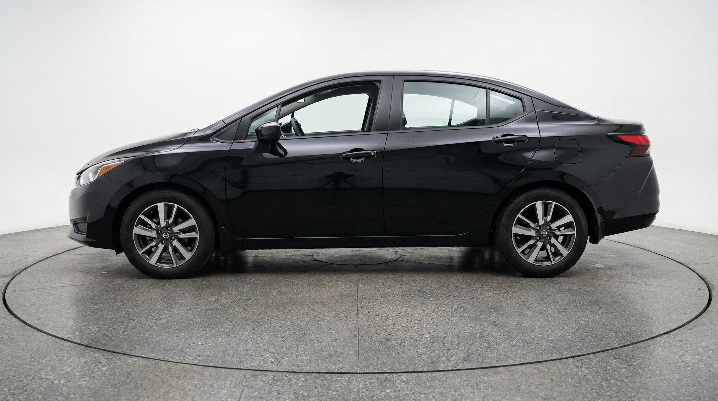 Thumbnail: 2025 Nissan Versa - 5