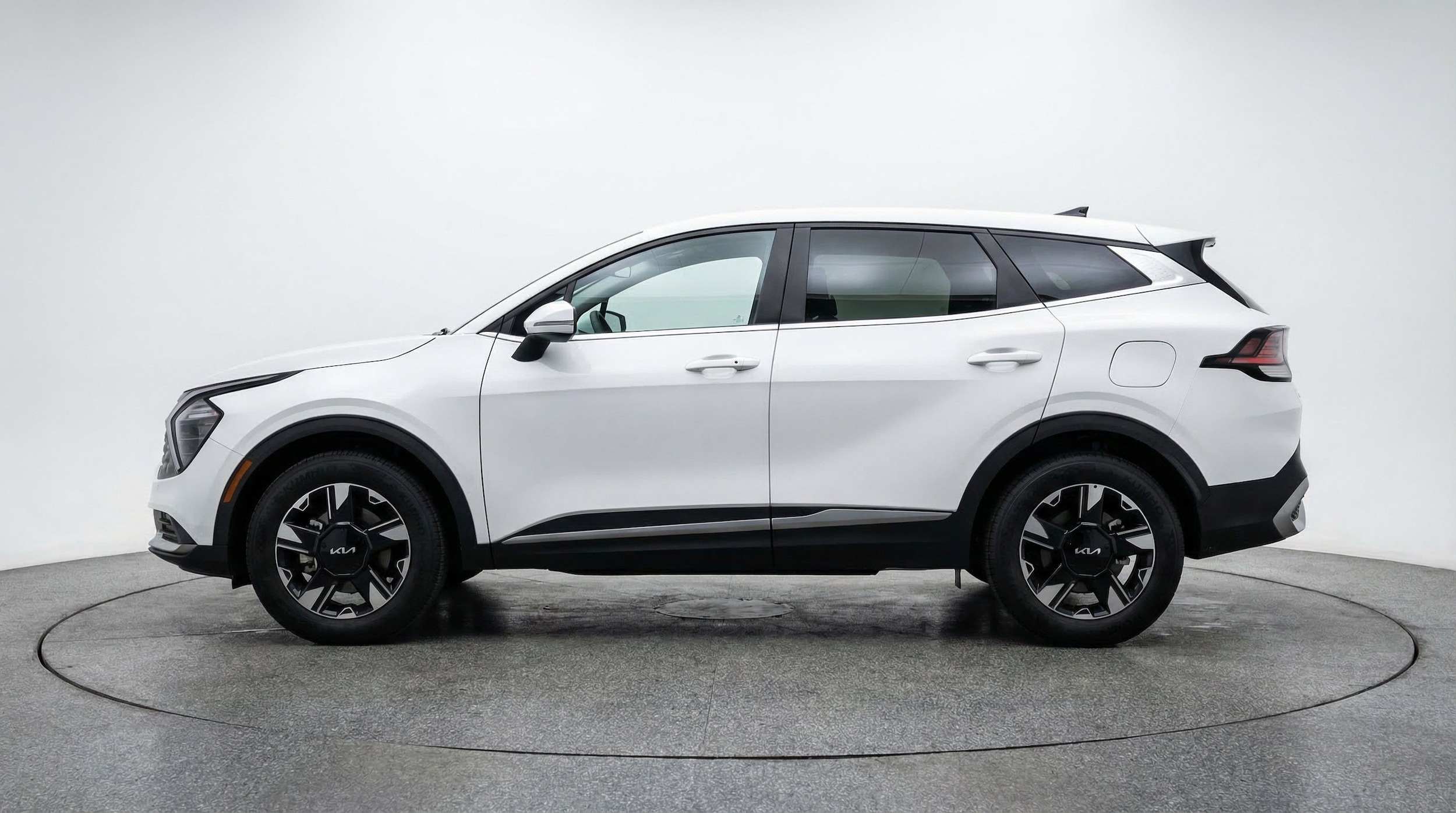 Thumbnail: 2026 Kia Sportage - 5