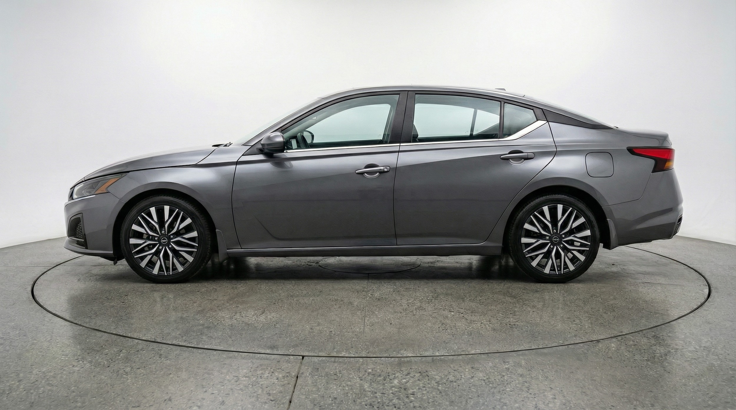 Thumbnail: 2025 Nissan Altima - 4