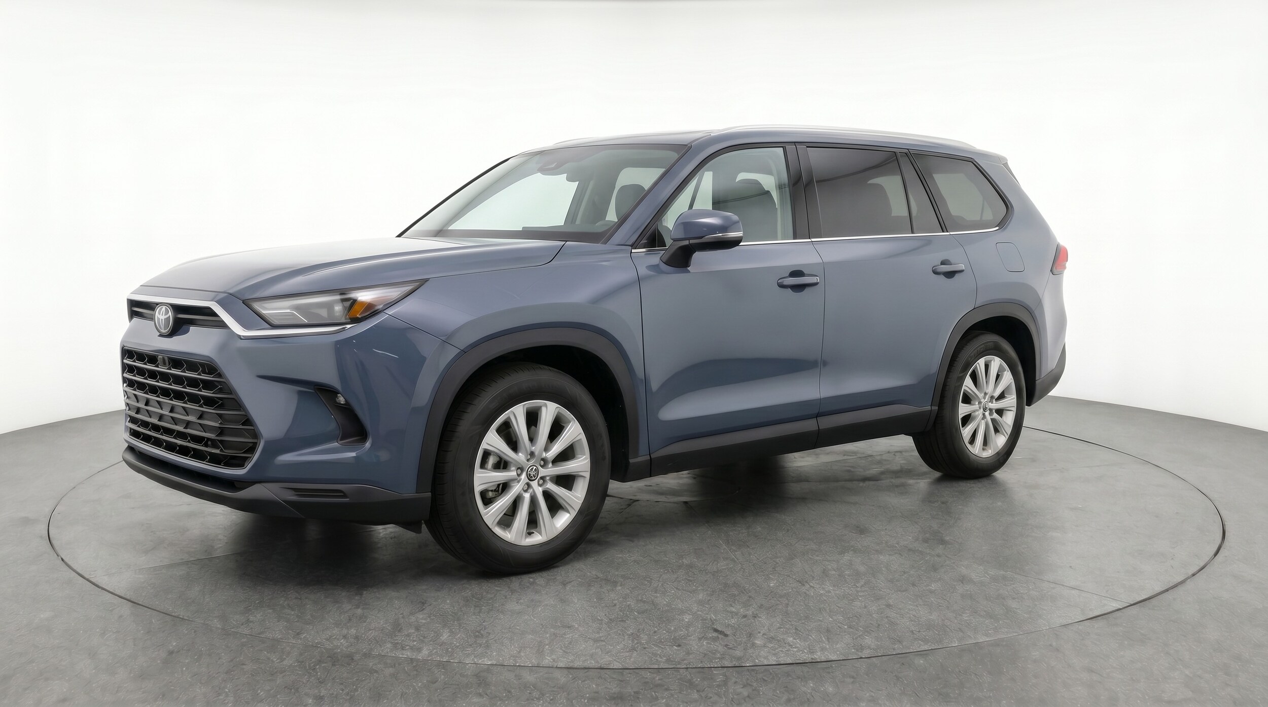 Thumbnail: 2025 Toyota Grand Highlander - 3