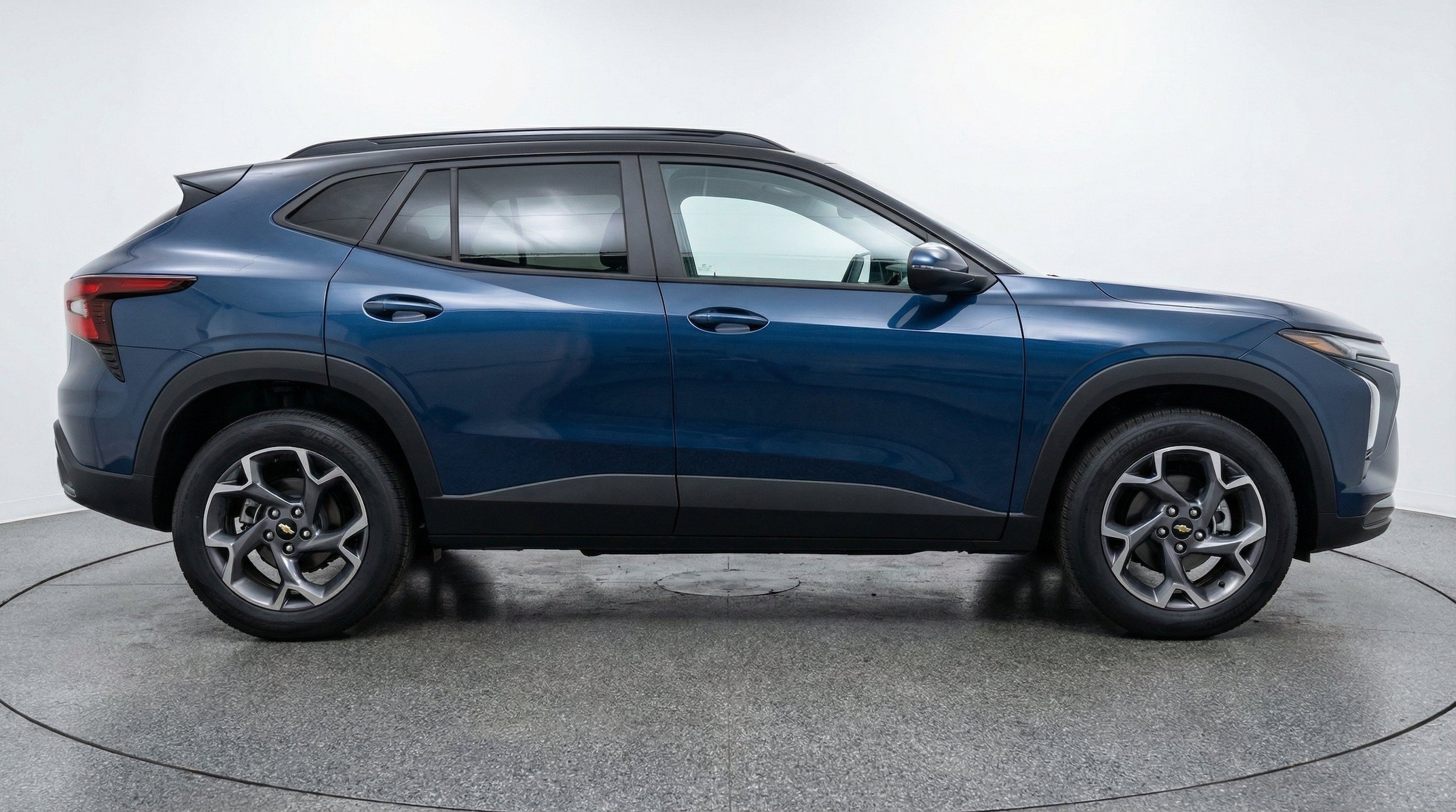 Thumbnail: 2025 Chevrolet Trax - 11