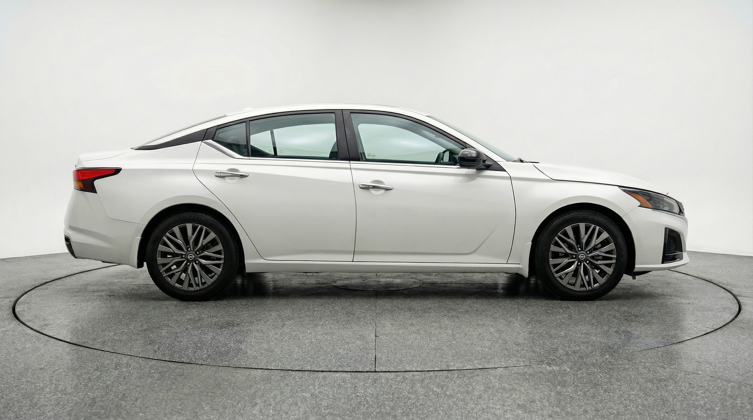 Thumbnail: 2025 Nissan Altima - 4