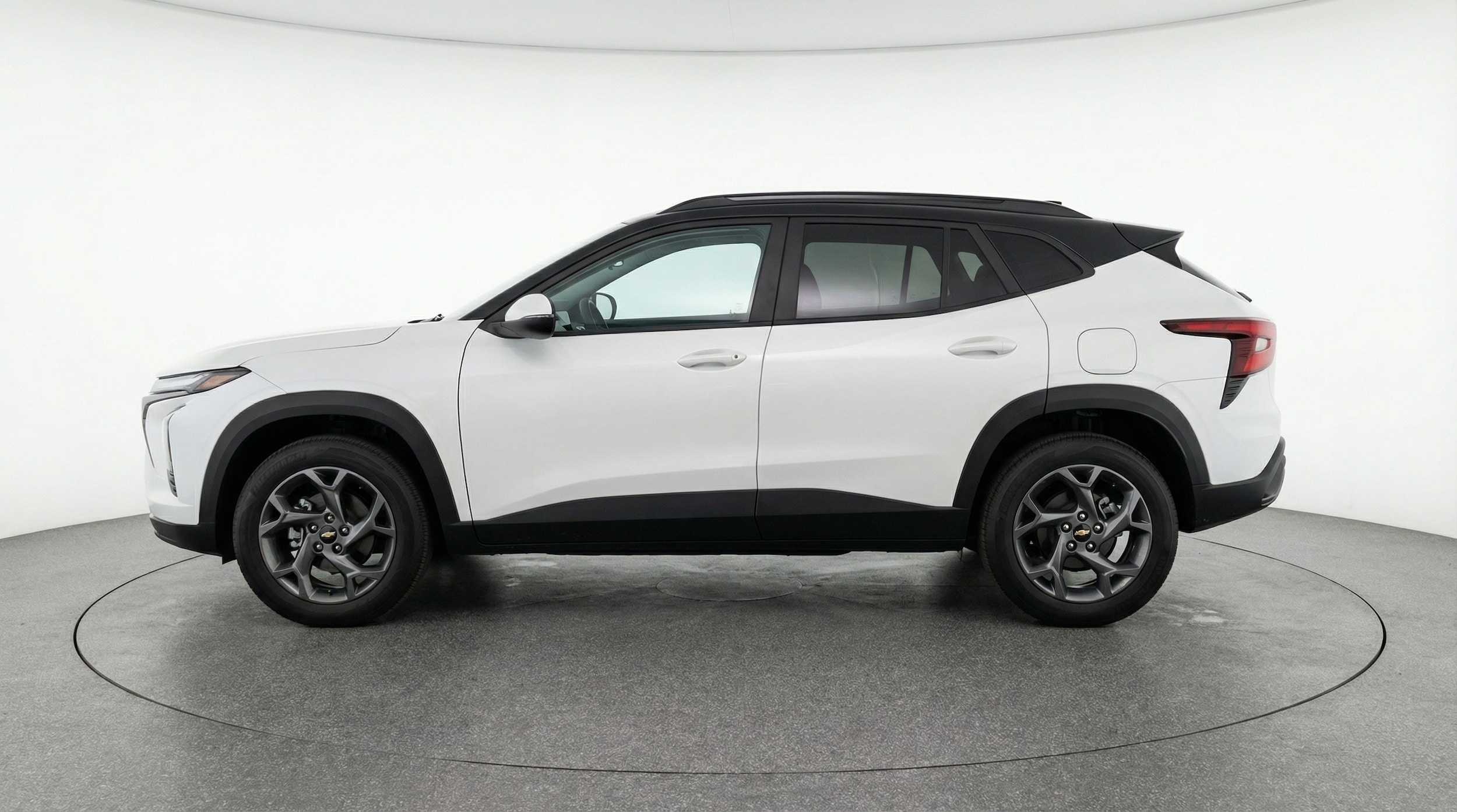 Thumbnail: 2025 Chevrolet Trax - 4
