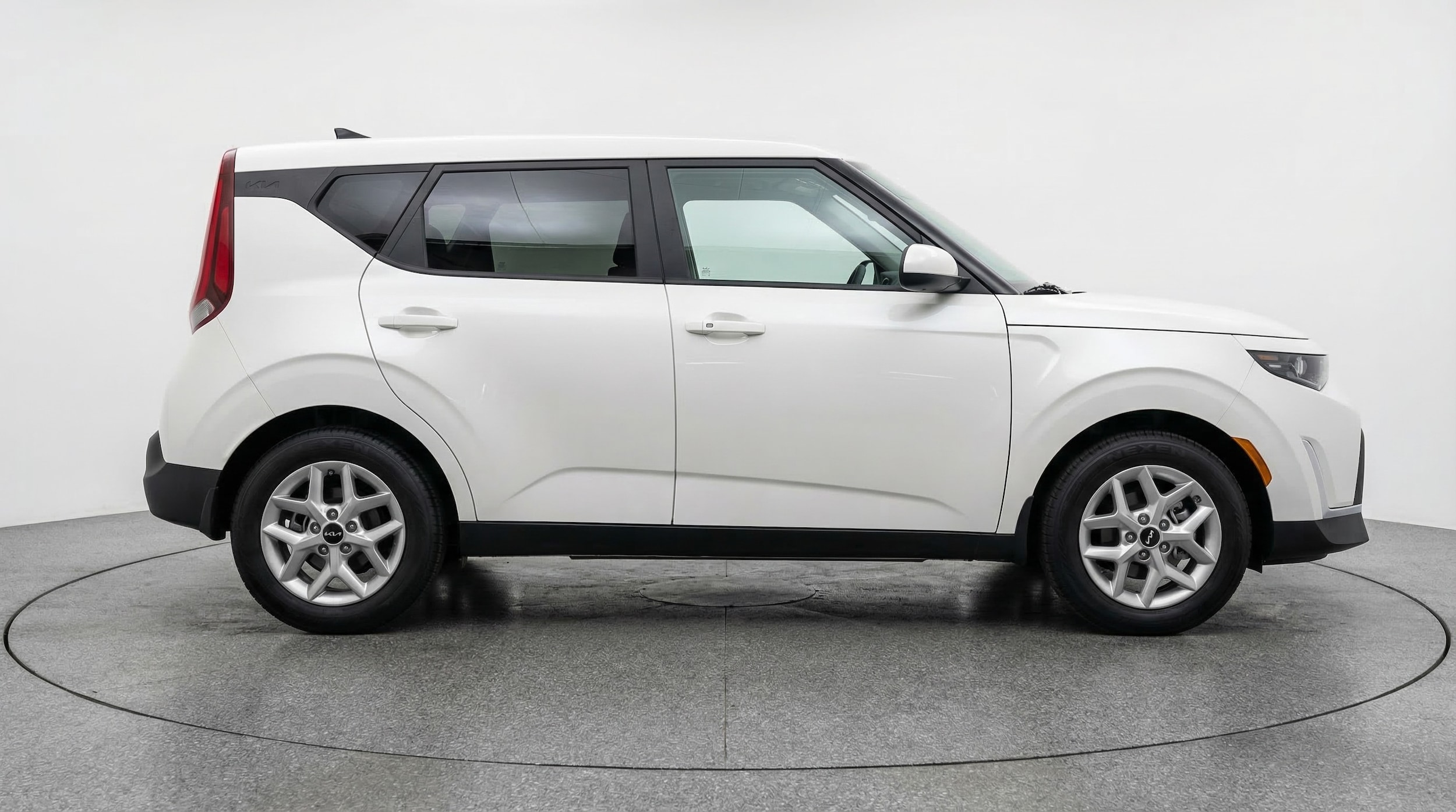 Thumbnail: 2025 Kia Soul - 8