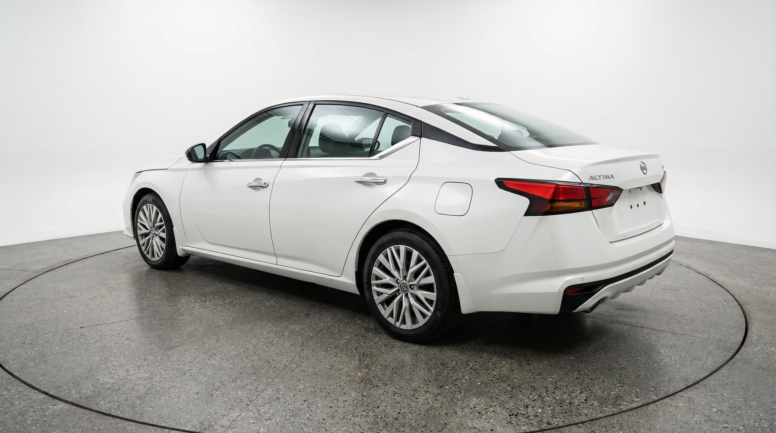 Thumbnail: 2025 Nissan Altima - 5