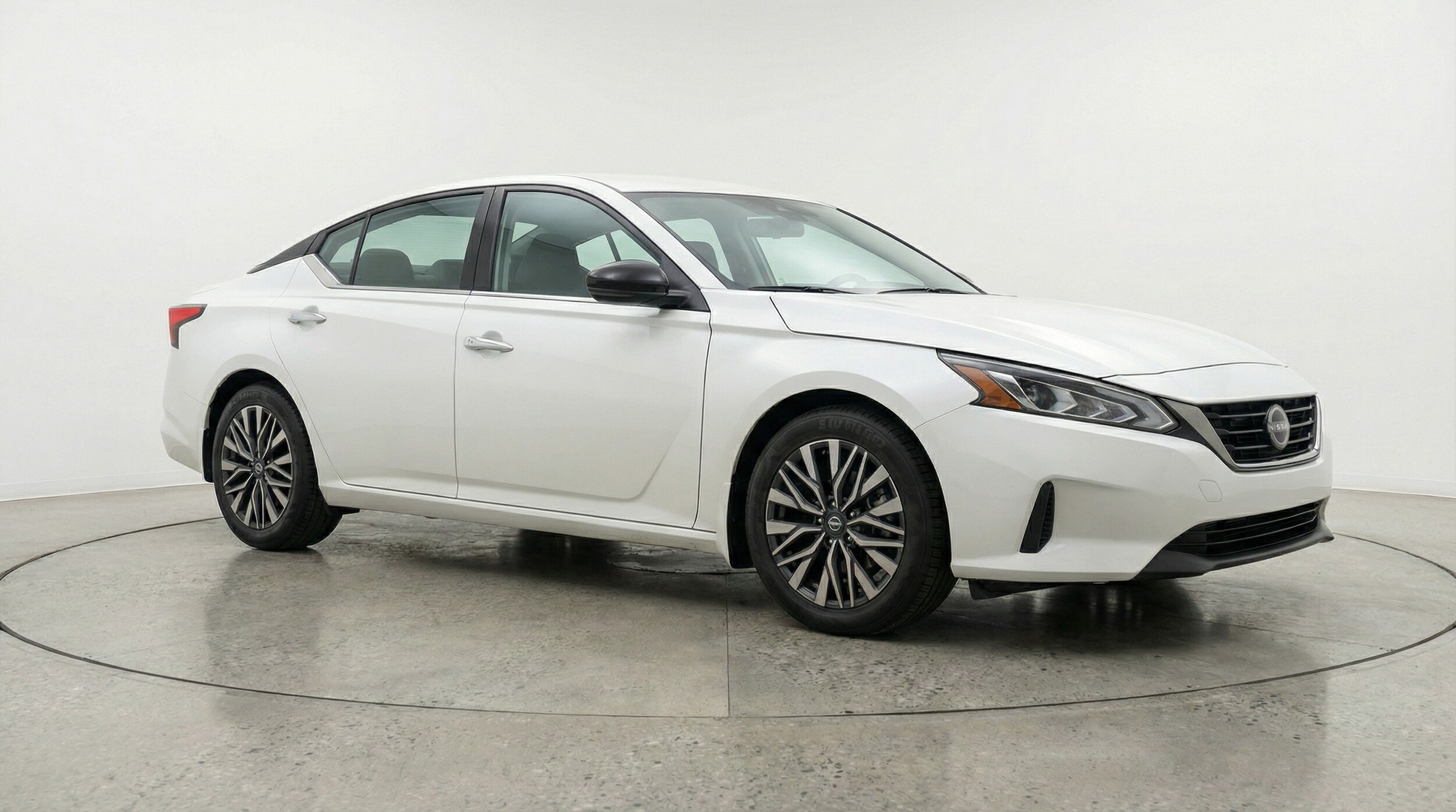 Thumbnail: 2025 Nissan Altima - 1