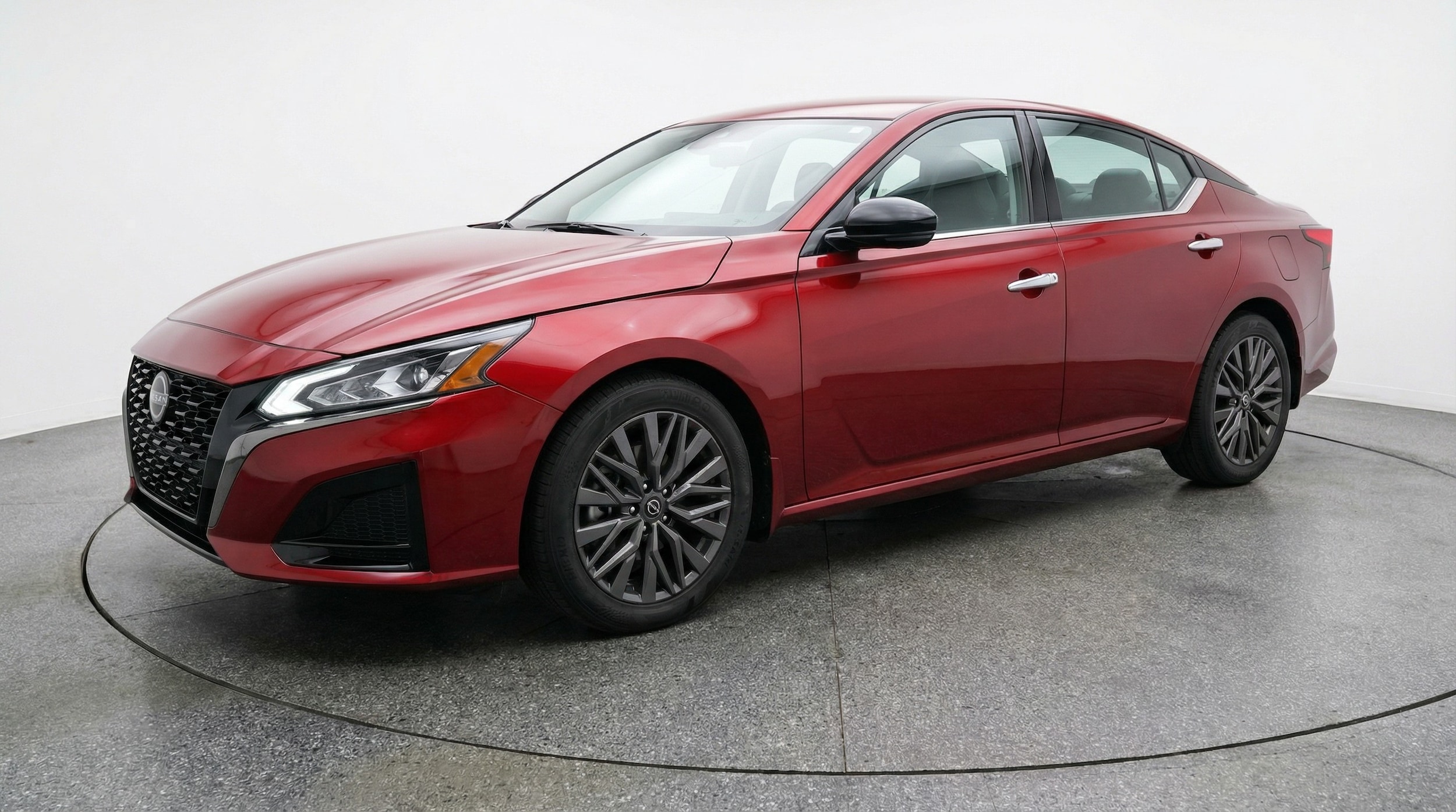 Thumbnail: 2025 Nissan Altima - 3