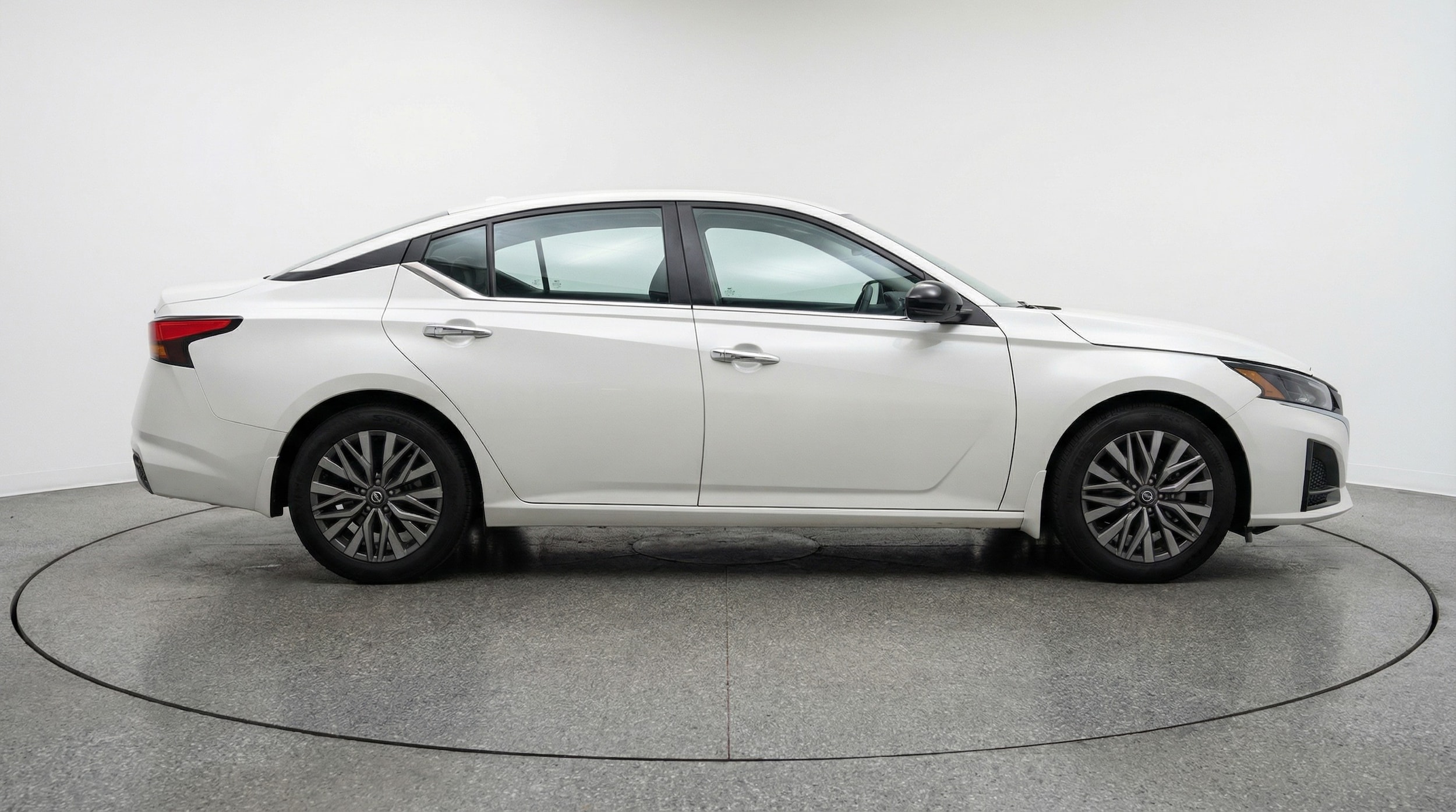 Thumbnail: 2025 Nissan Altima - 8