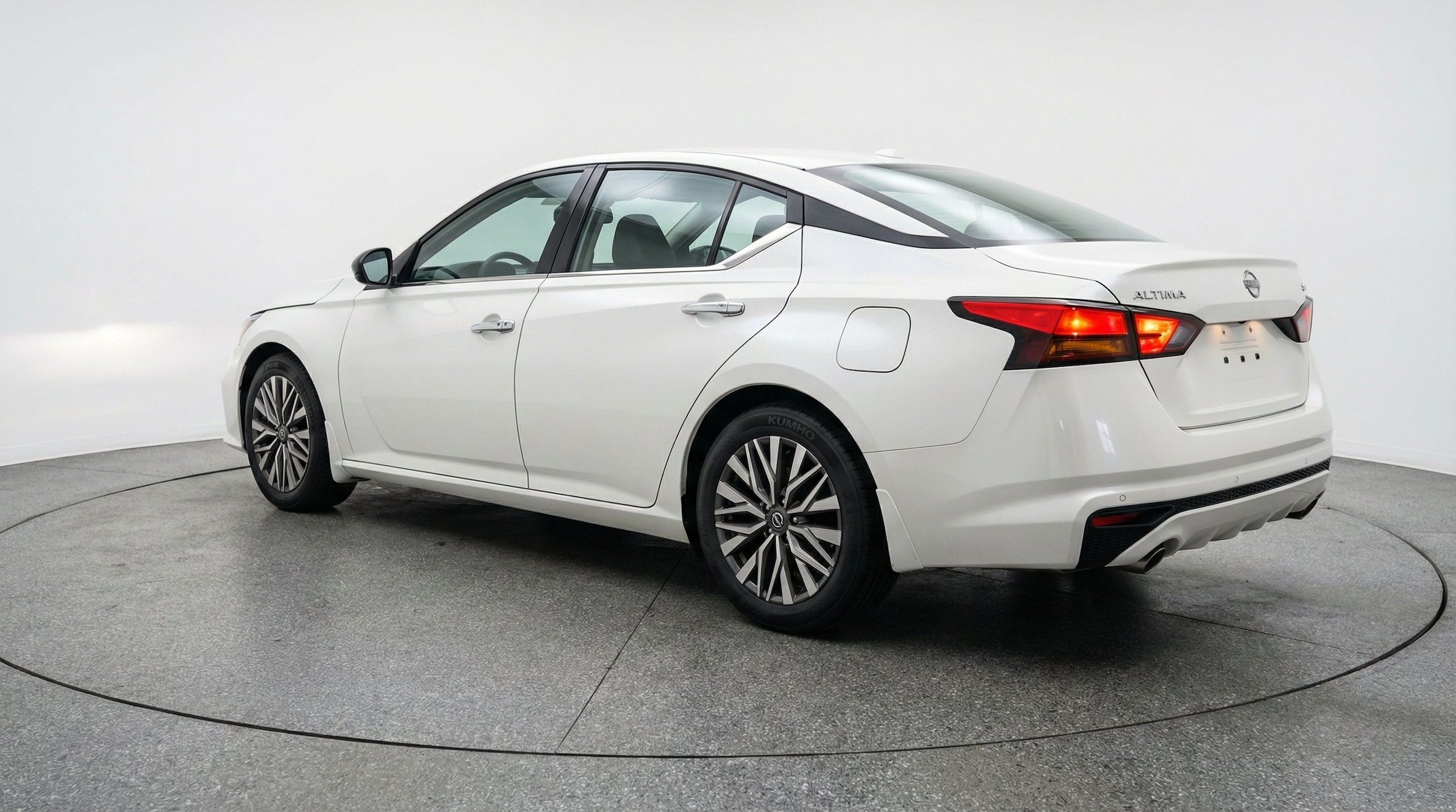 Thumbnail: 2025 Nissan Altima - 6