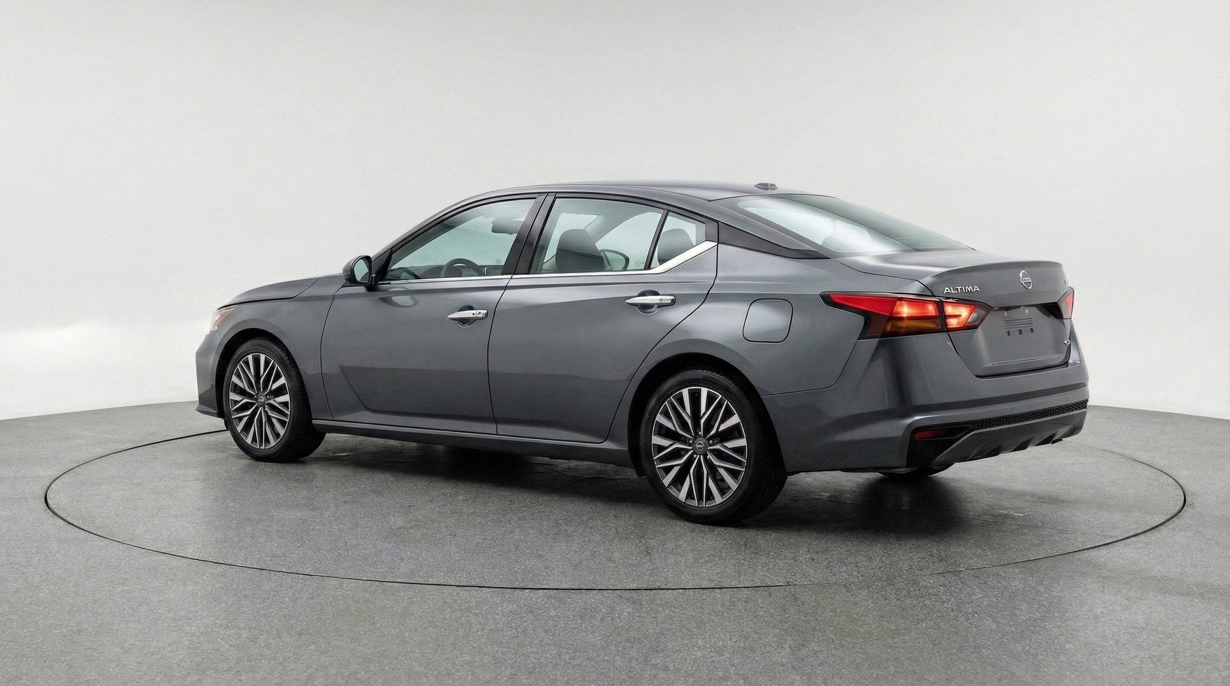 Thumbnail: 2025 Nissan Altima - 5