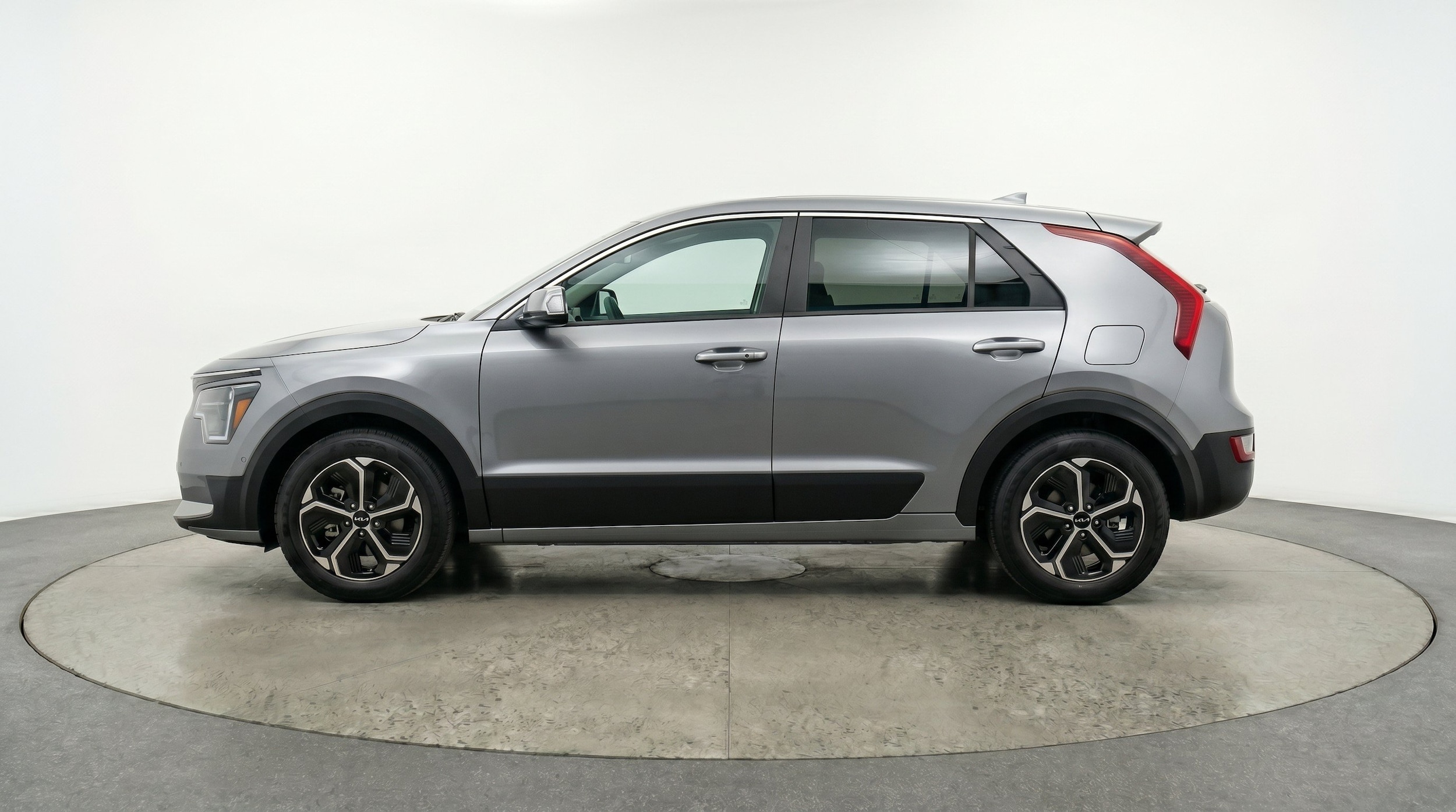 Thumbnail: 2026 Kia Niro - 5