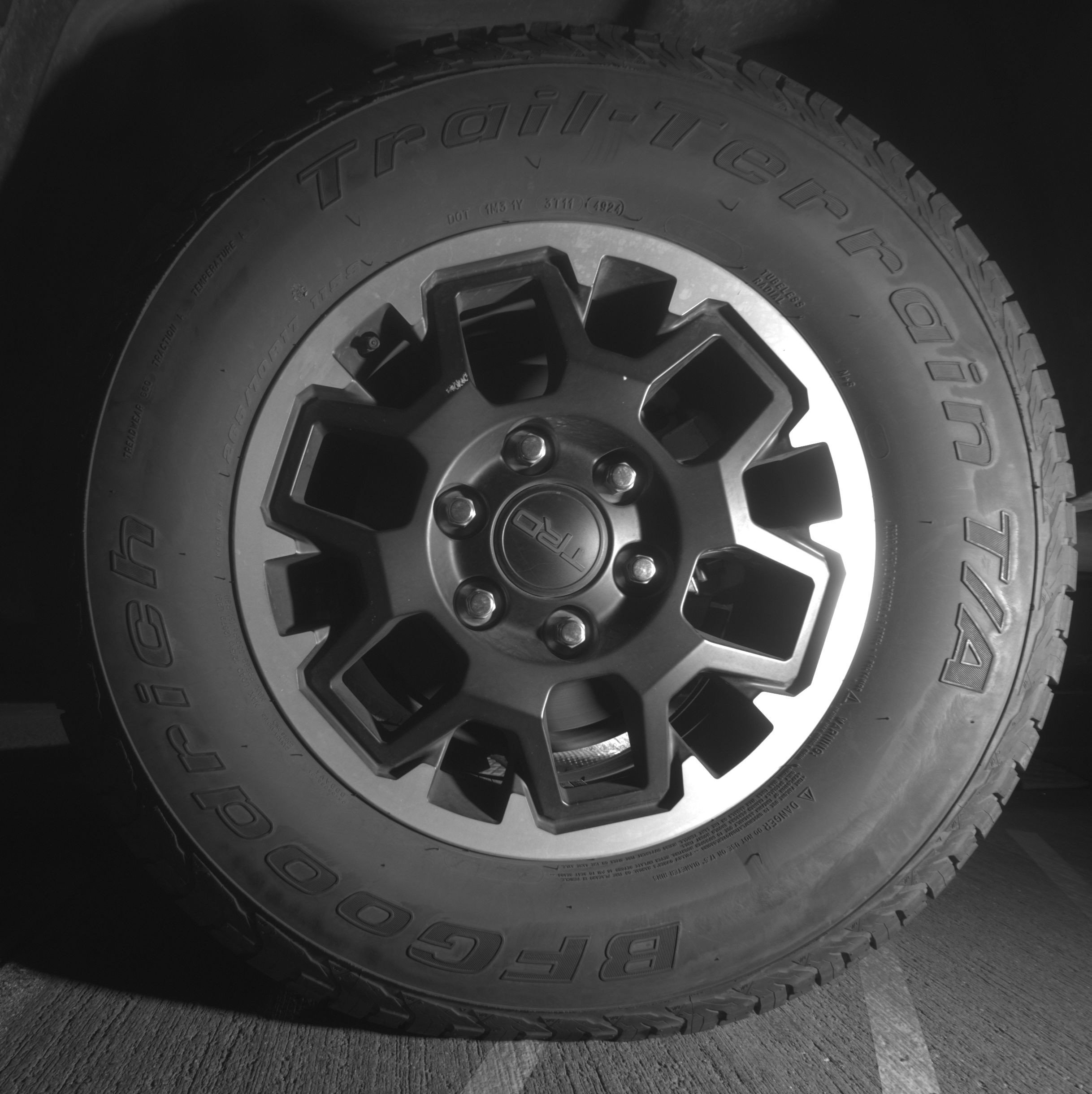 Thumbnail: 2025 Toyota Tacoma - 14