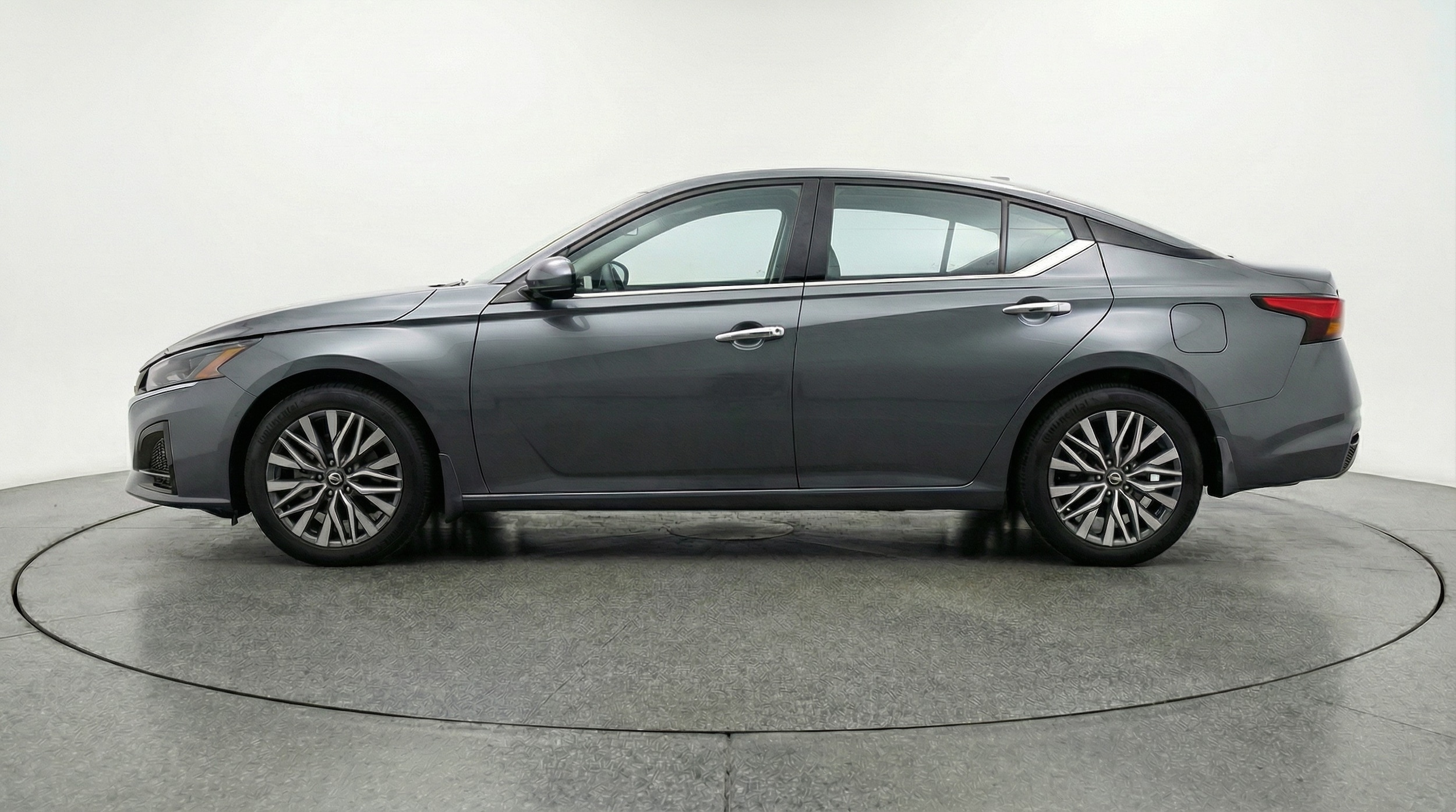 Thumbnail: 2025 Nissan Altima - 4