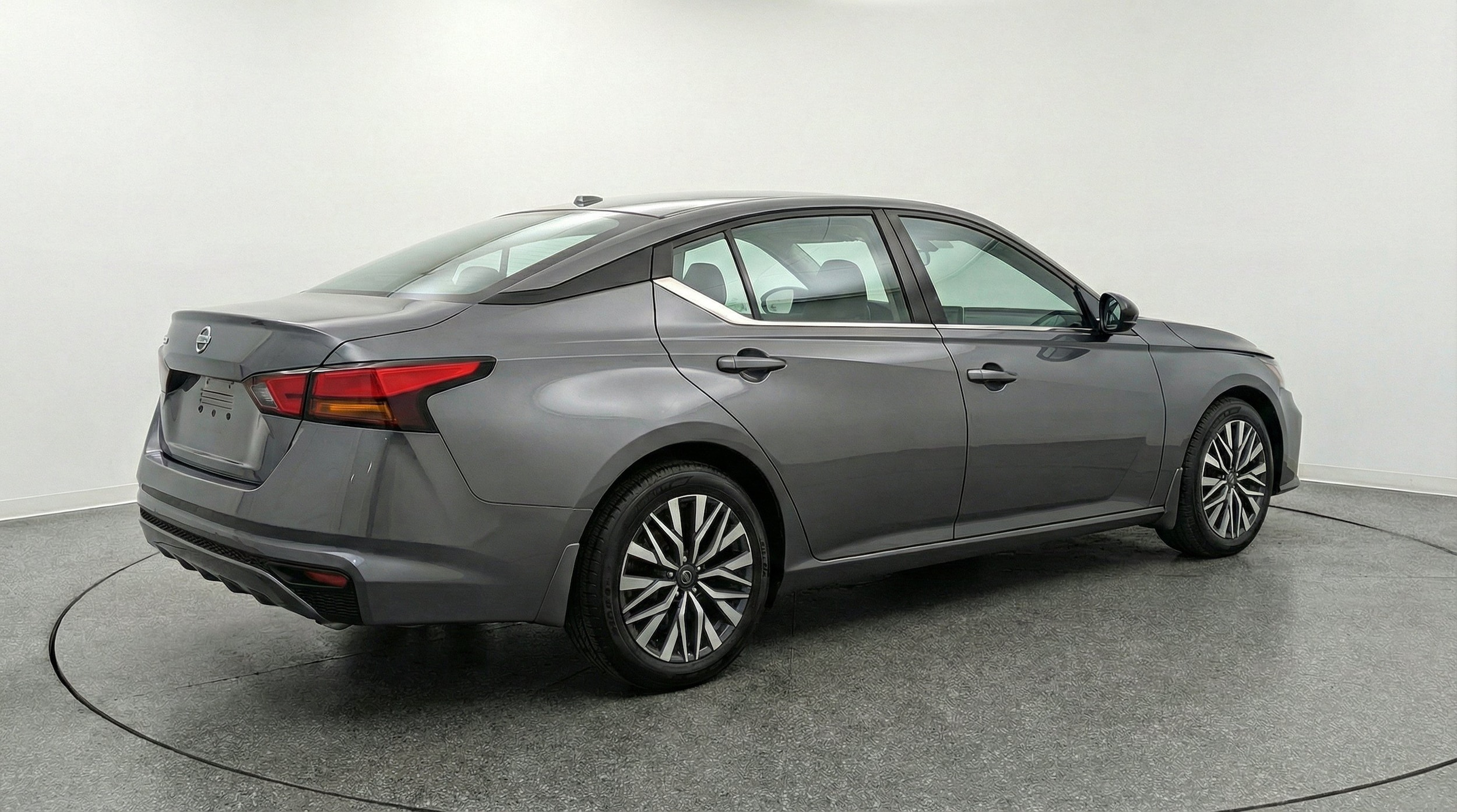Thumbnail: 2025 Nissan Altima - 9