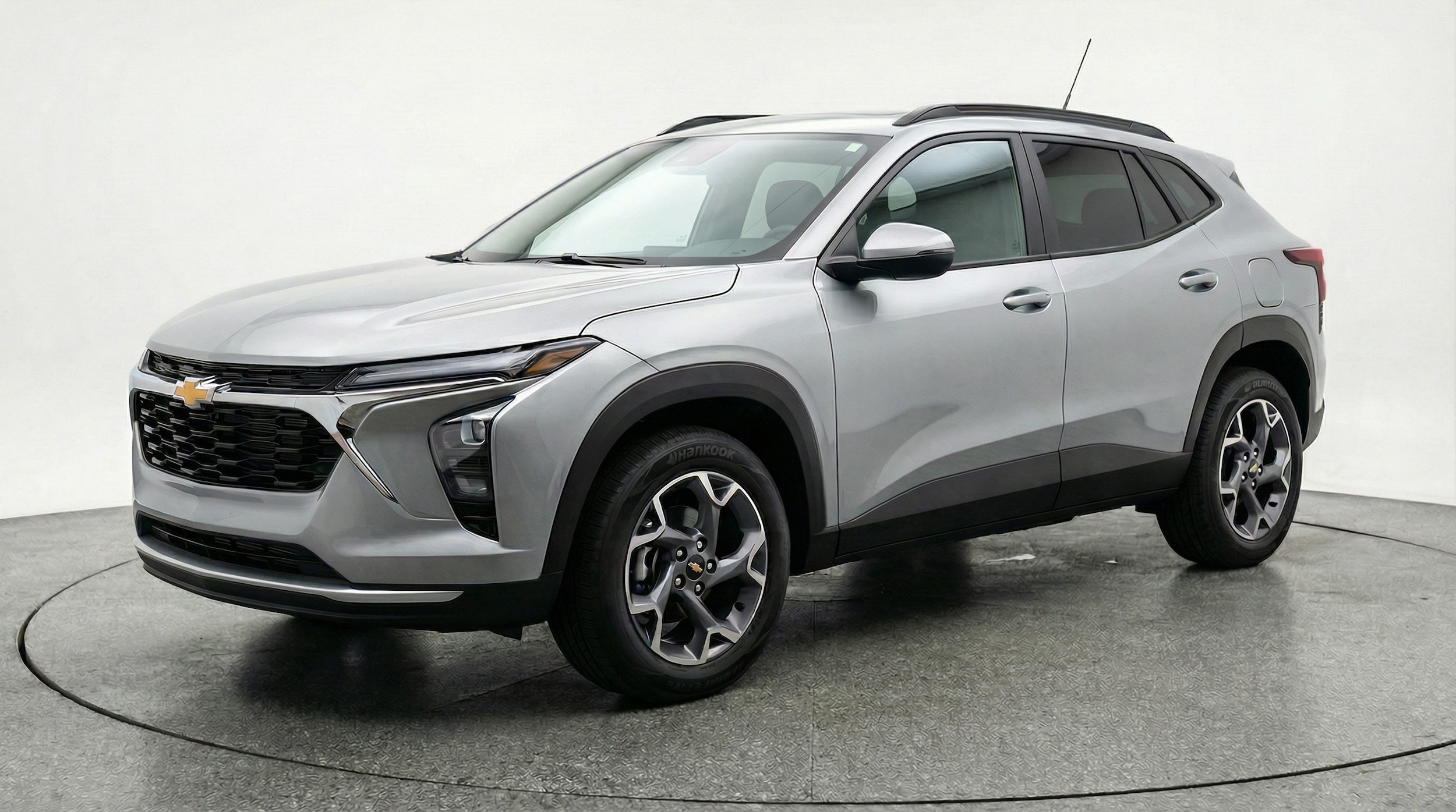 Thumbnail: 2025 Chevrolet Trax - 3