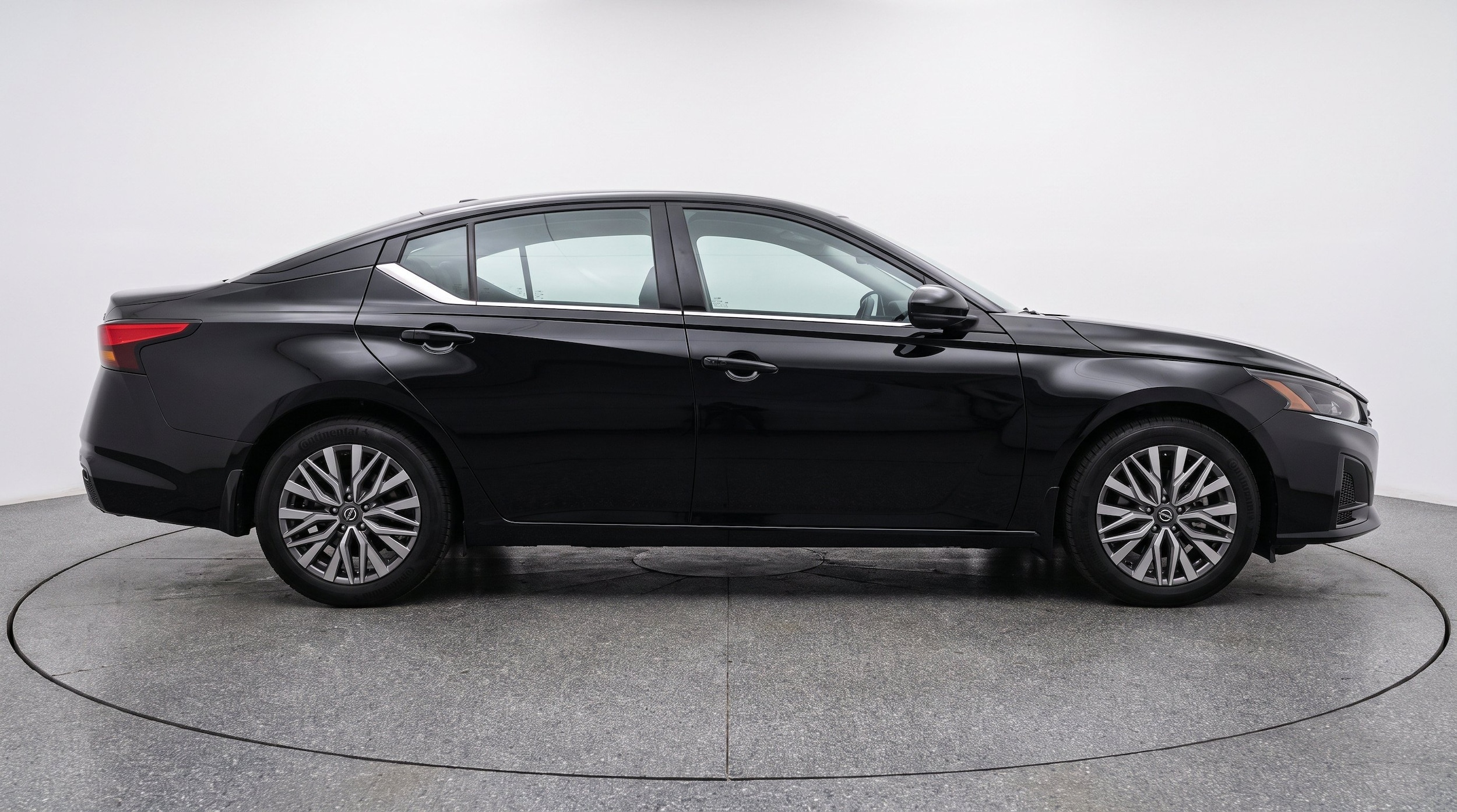 Thumbnail: 2025 Nissan Altima - 11