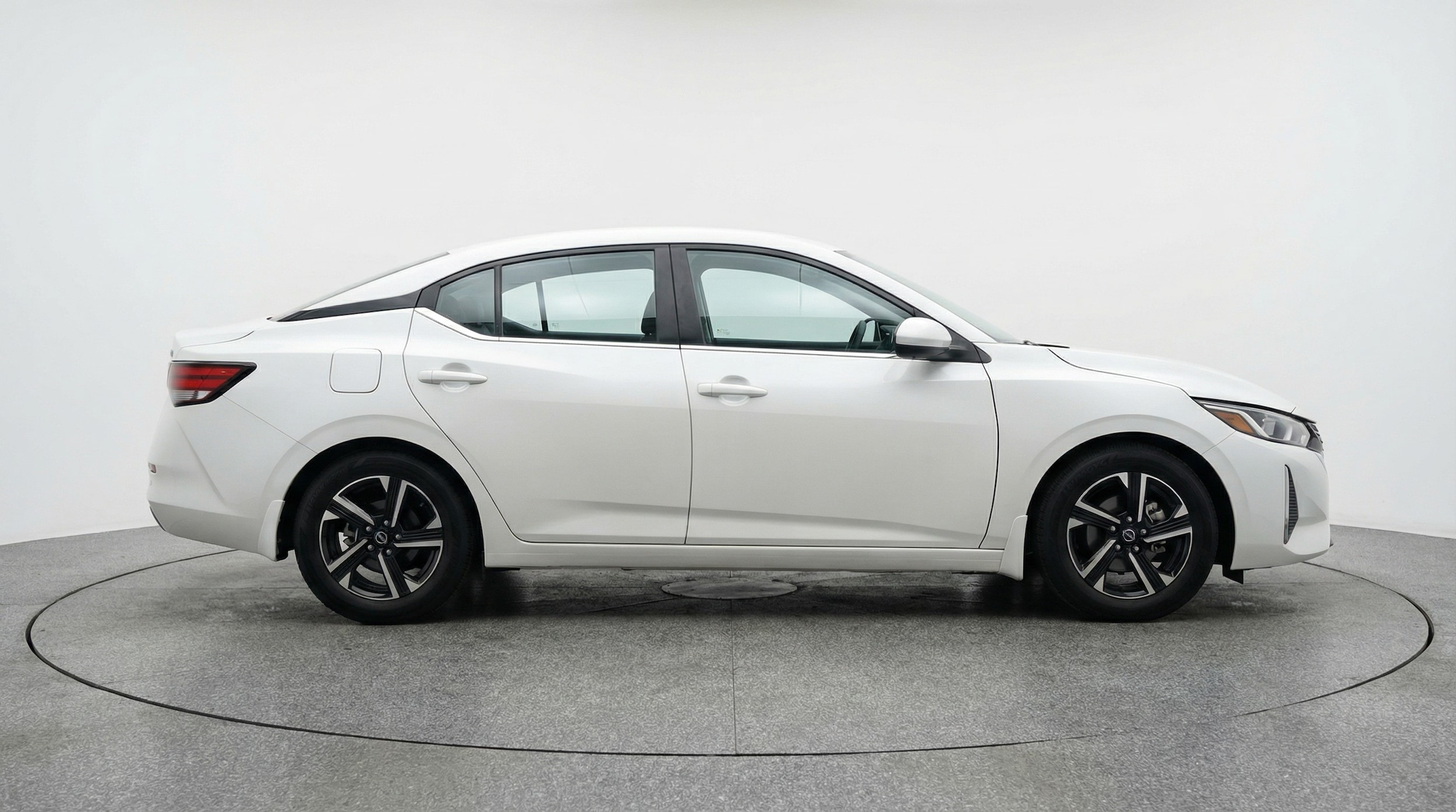 Thumbnail: 2025 Nissan Sentra - 8