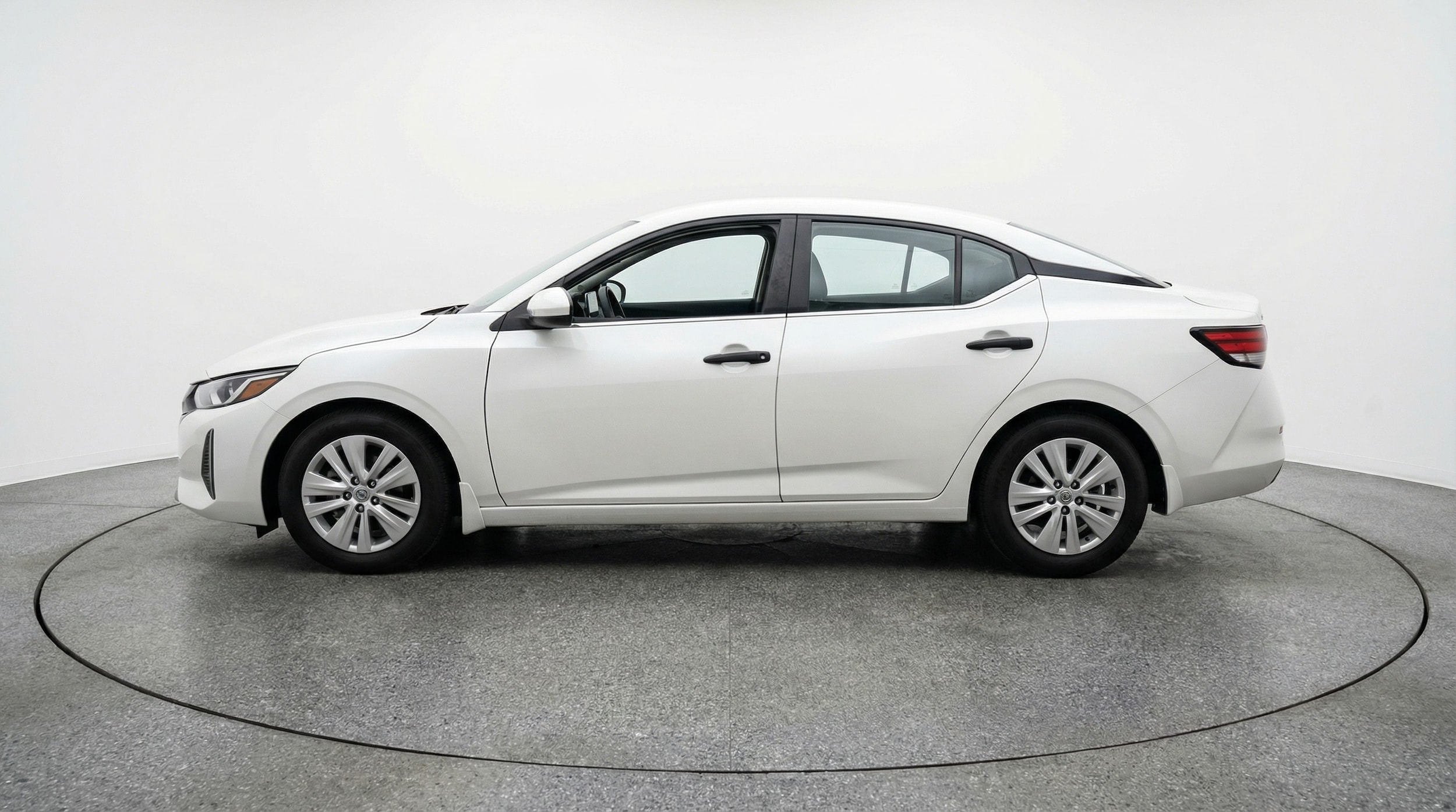 Thumbnail: 2025 Nissan Sentra - 4