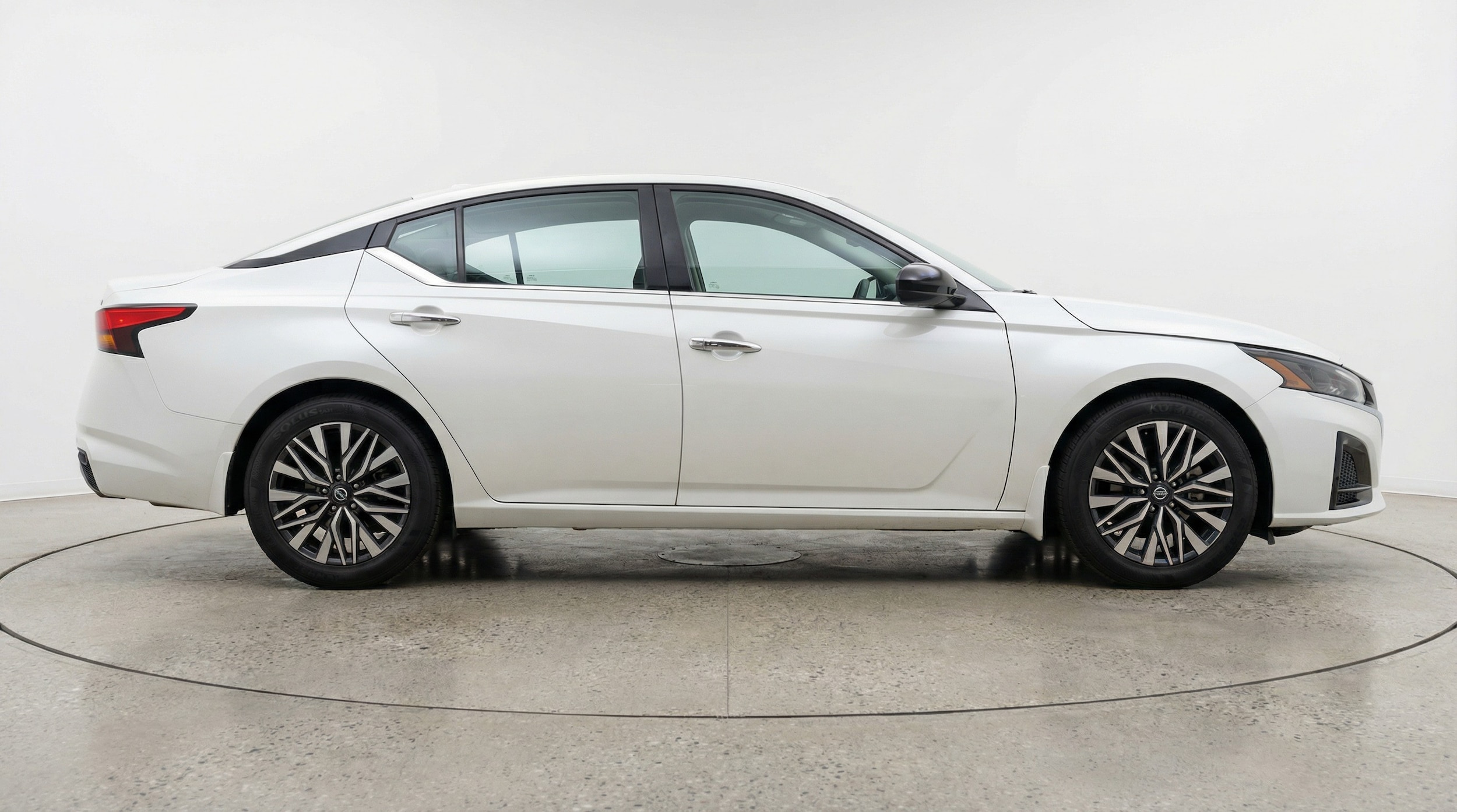 Thumbnail: 2025 Nissan Altima - 8