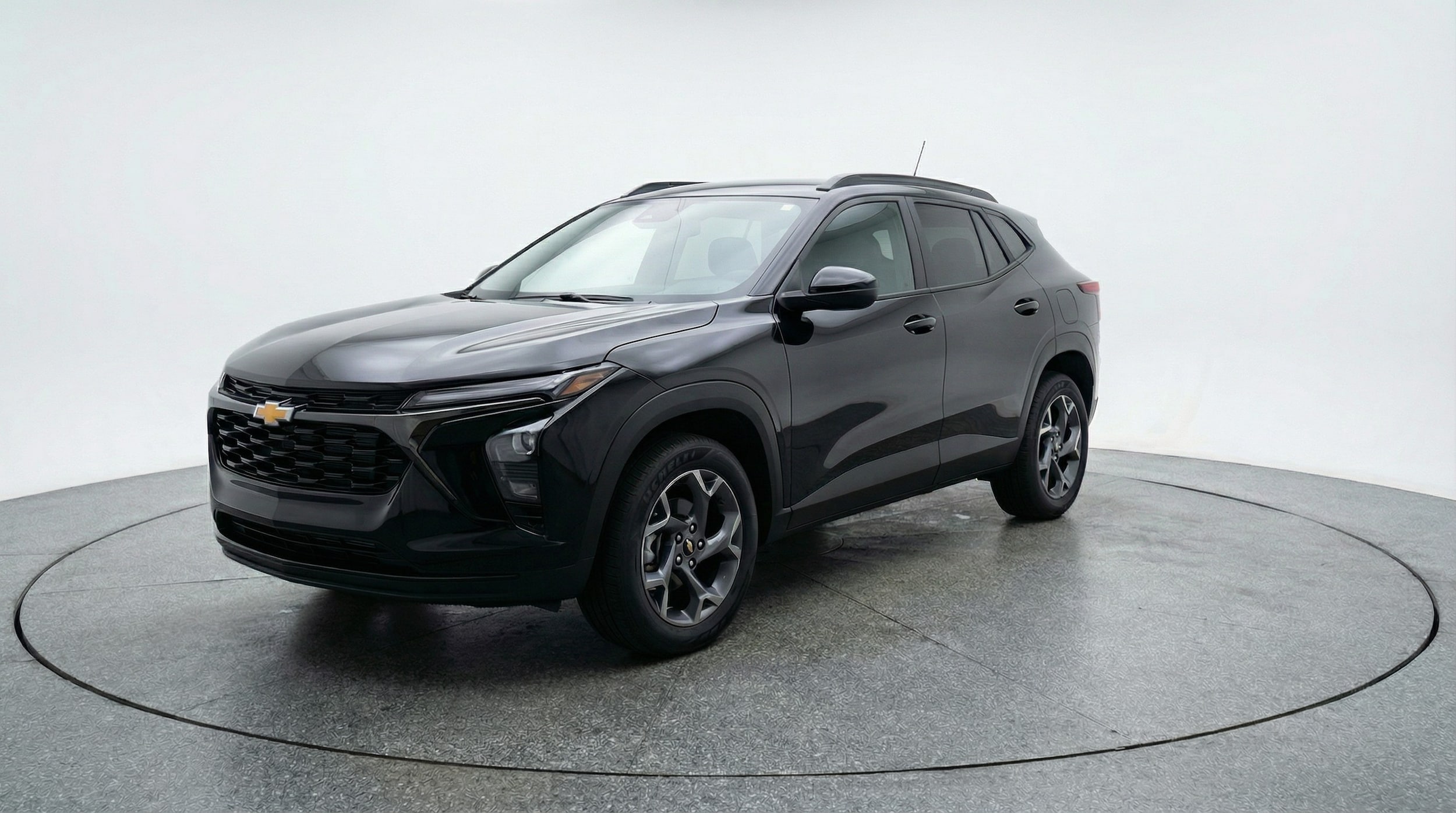 Thumbnail: 2025 Chevrolet Trax - 3