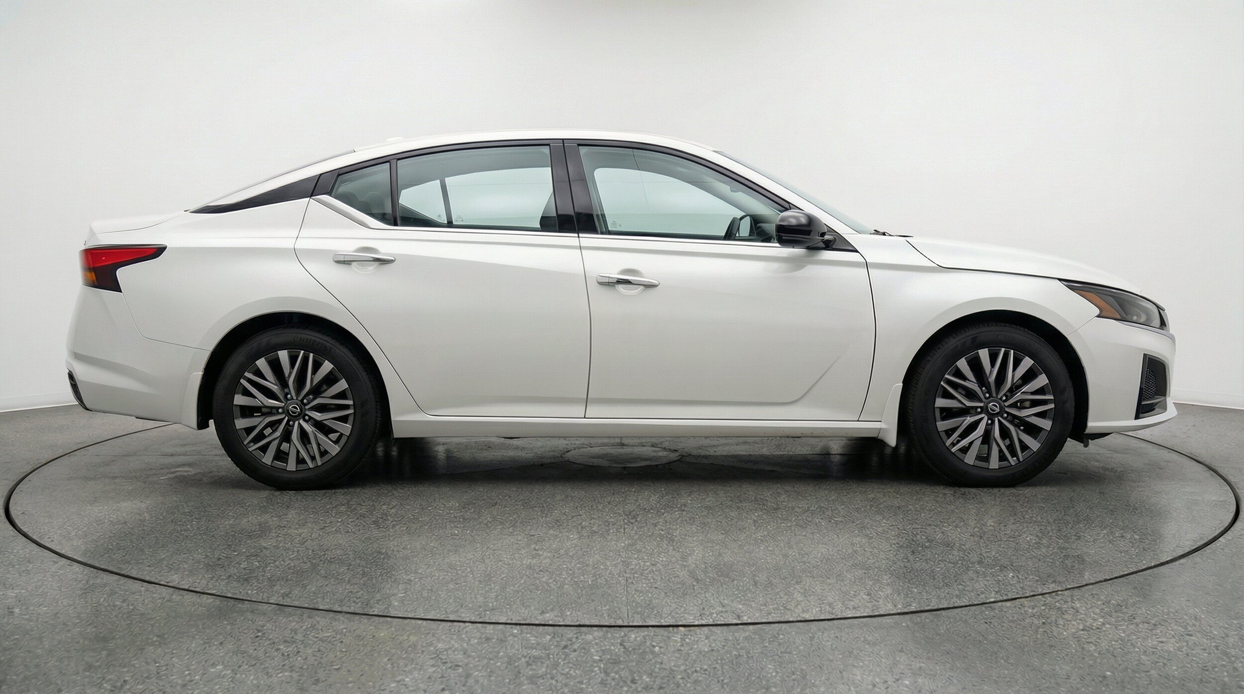 Thumbnail: 2025 Nissan Altima - 11