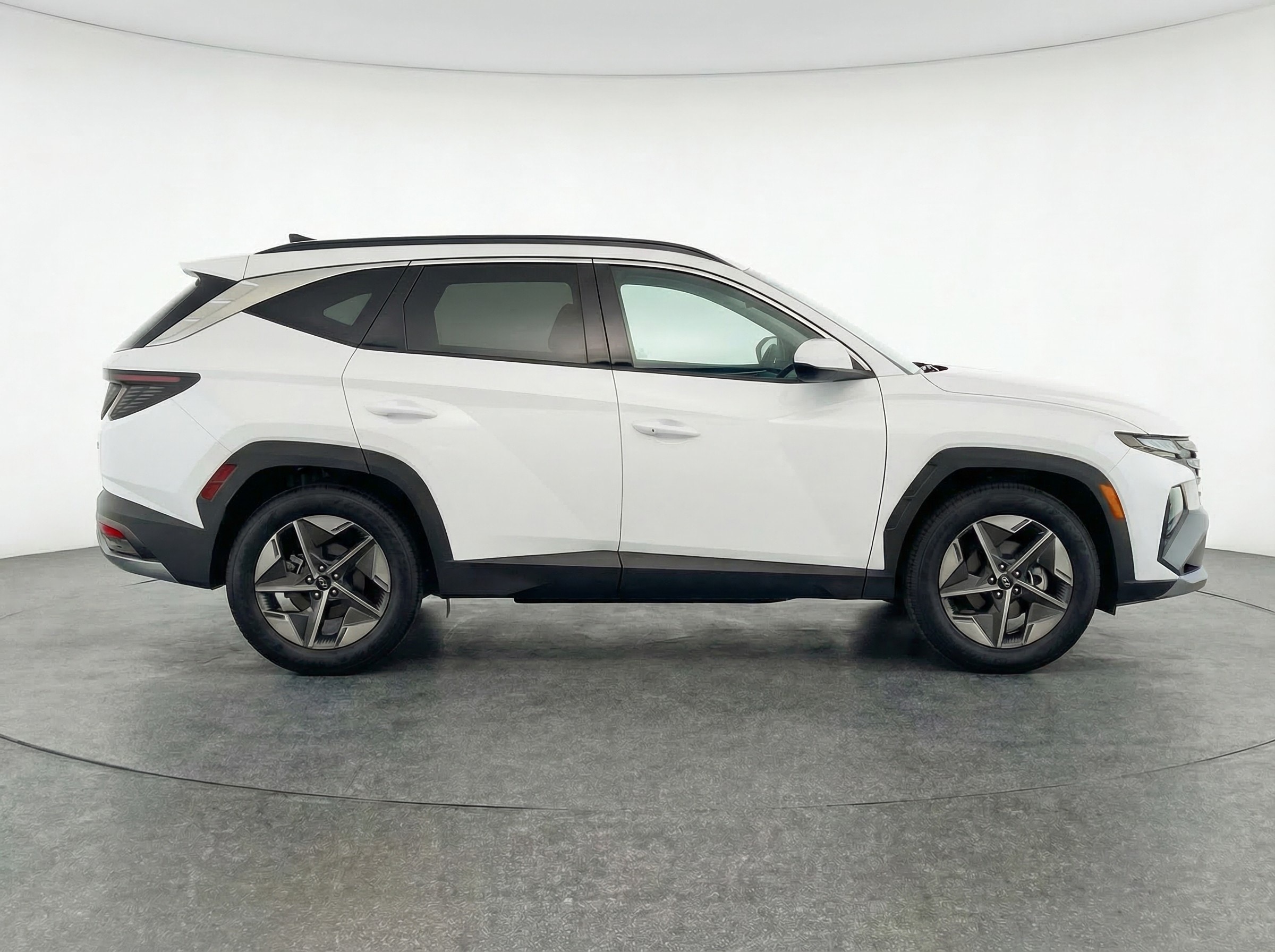 Thumbnail: 2025 Hyundai Tucson - 8