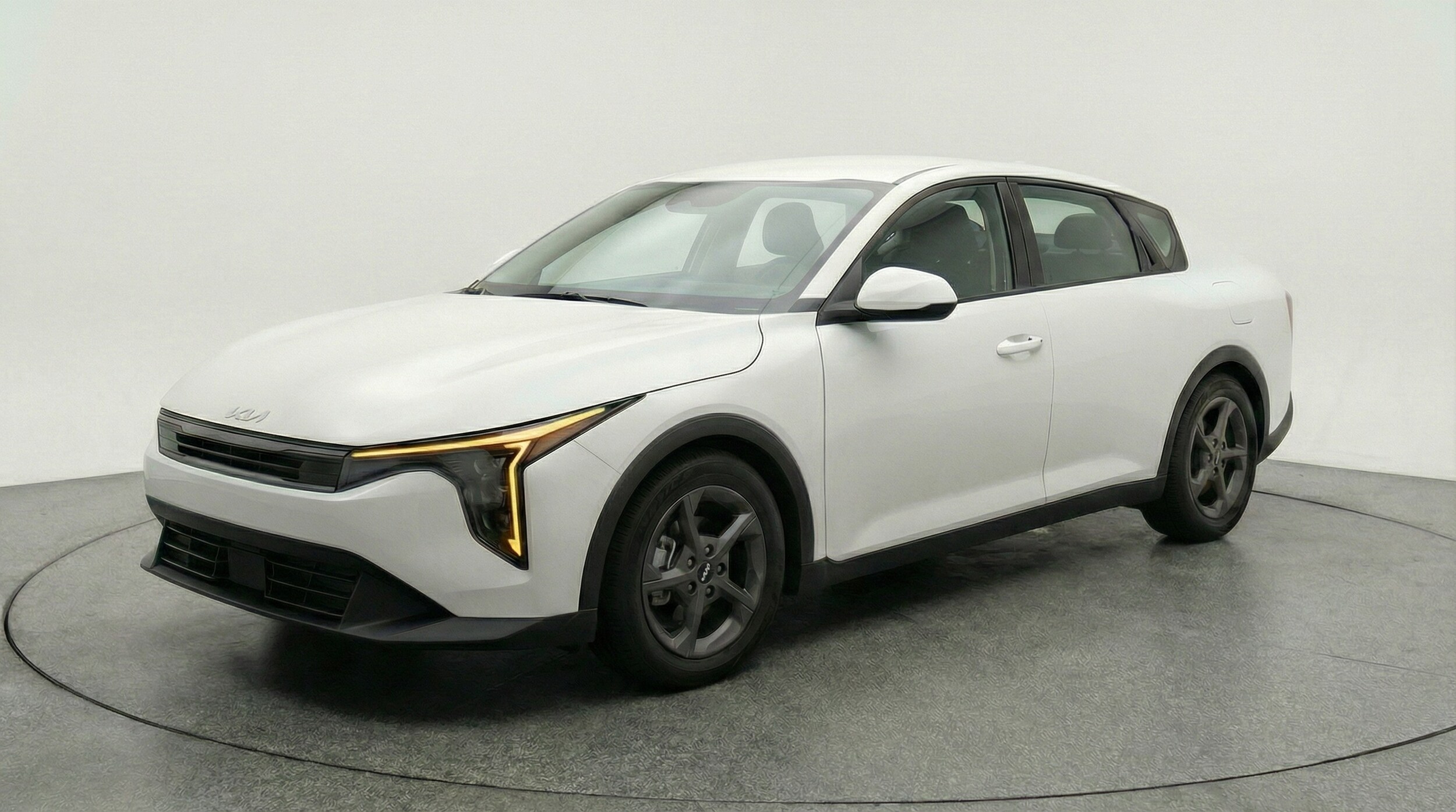 Thumbnail: 2025 Kia K4 - 3