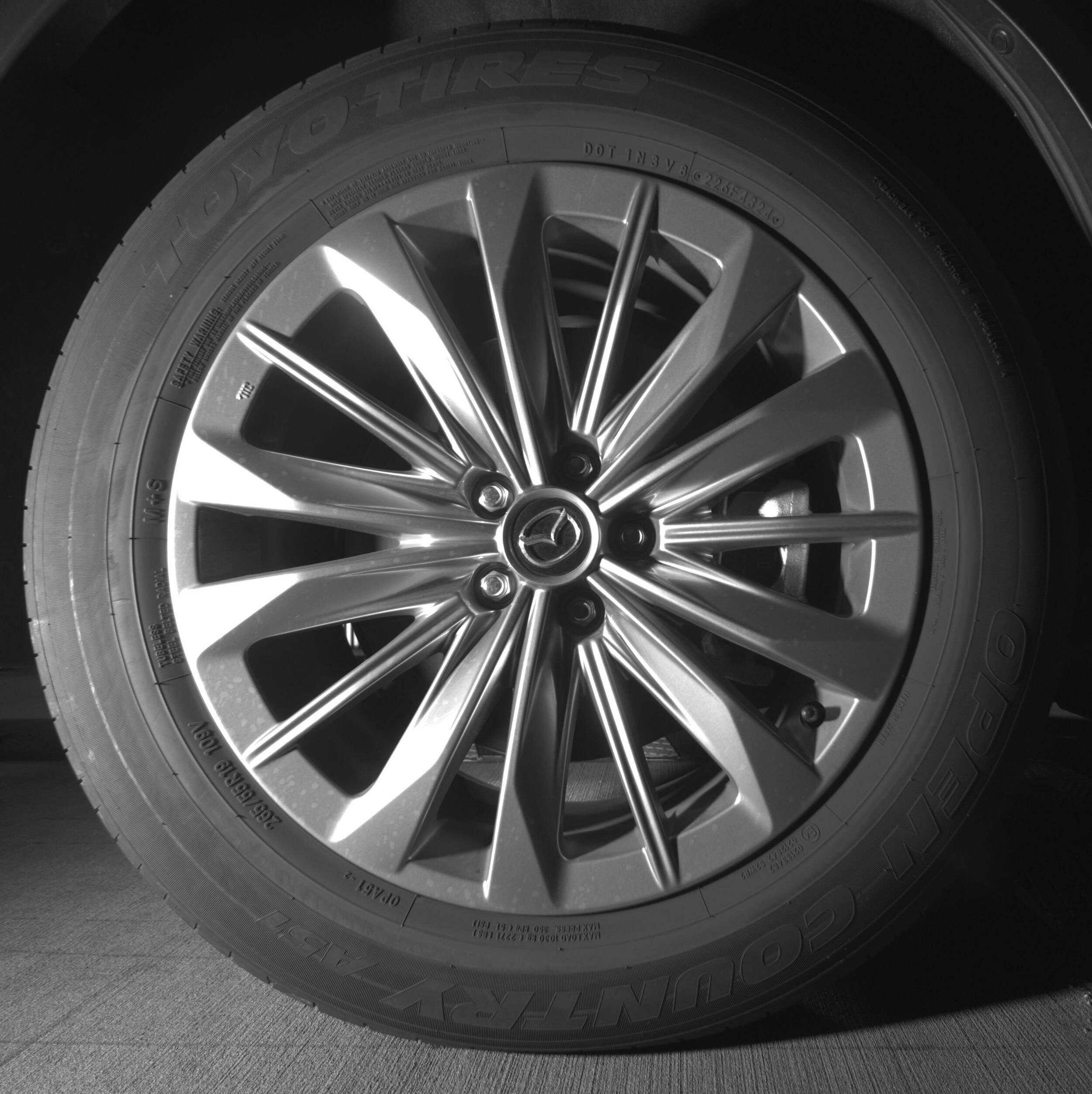 Thumbnail: 2025 Mazda CX-90 - 15