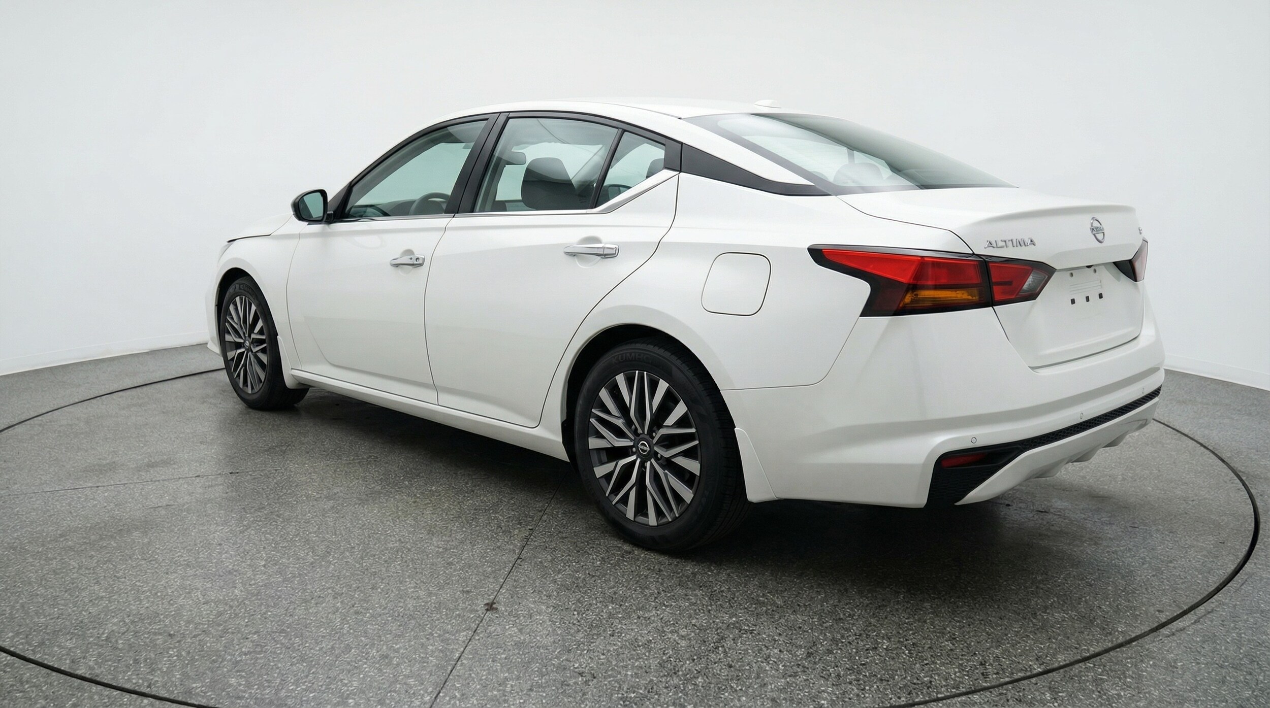 Thumbnail: 2025 Nissan Altima - 5