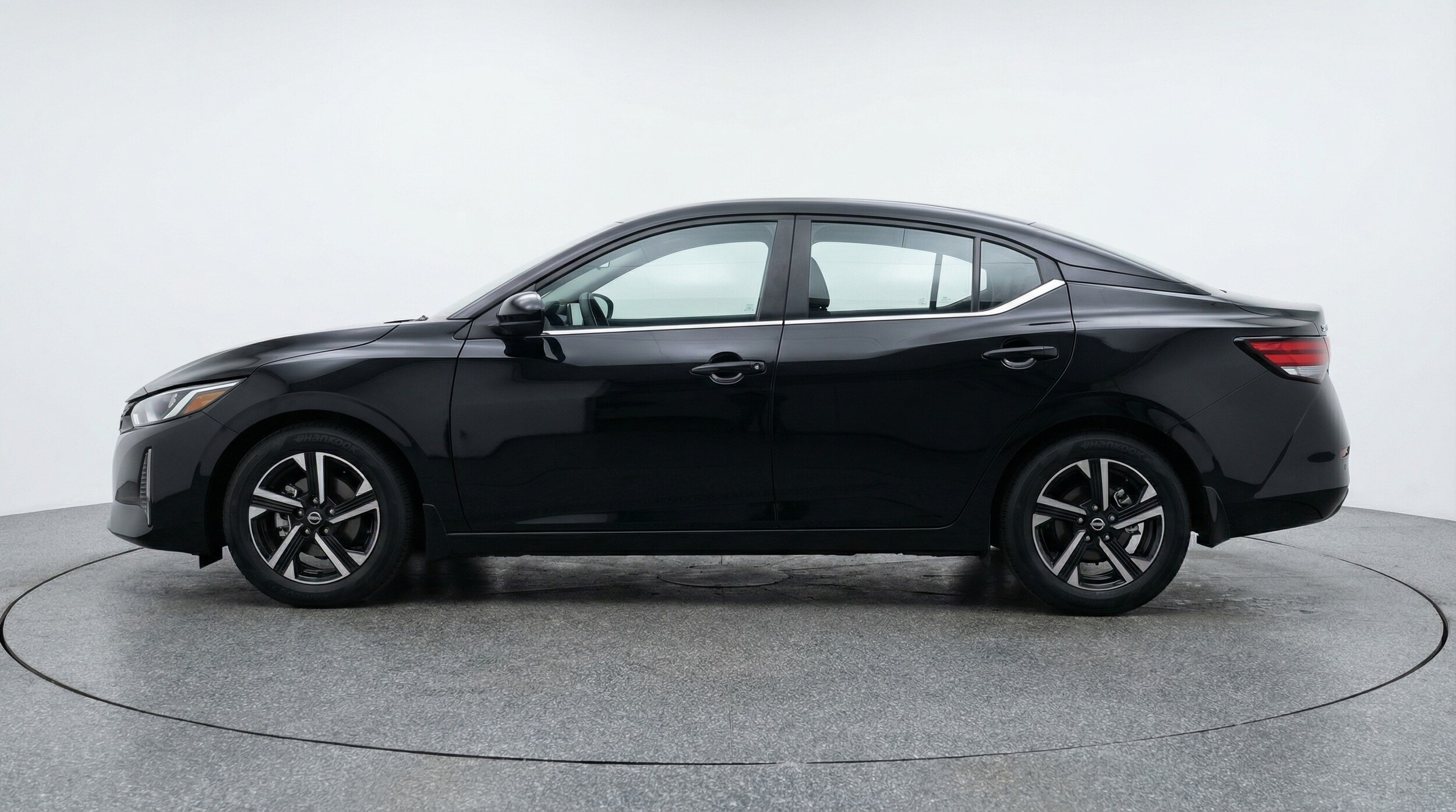 Thumbnail: 2025 Nissan Sentra - 4