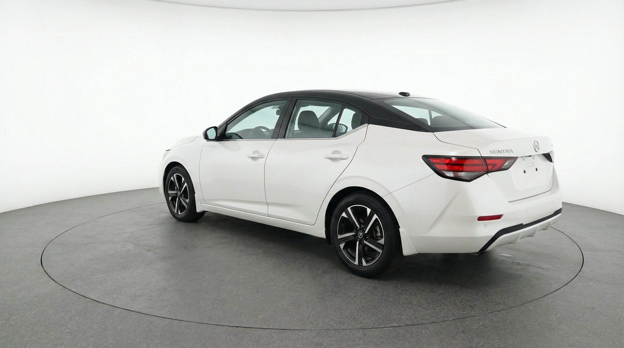 Thumbnail: 2025 Nissan Sentra - 5