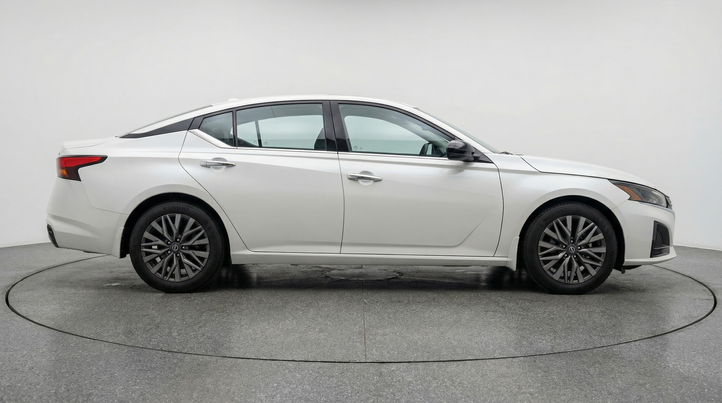 Thumbnail: 2025 Nissan Altima - 8