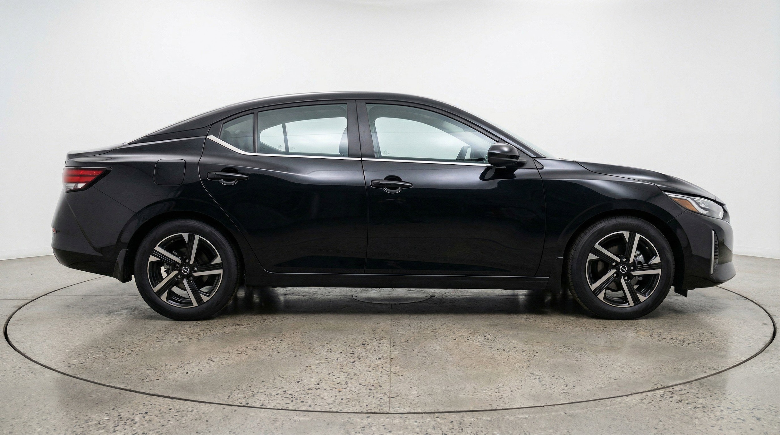Thumbnail: 2025 Nissan Sentra - 11