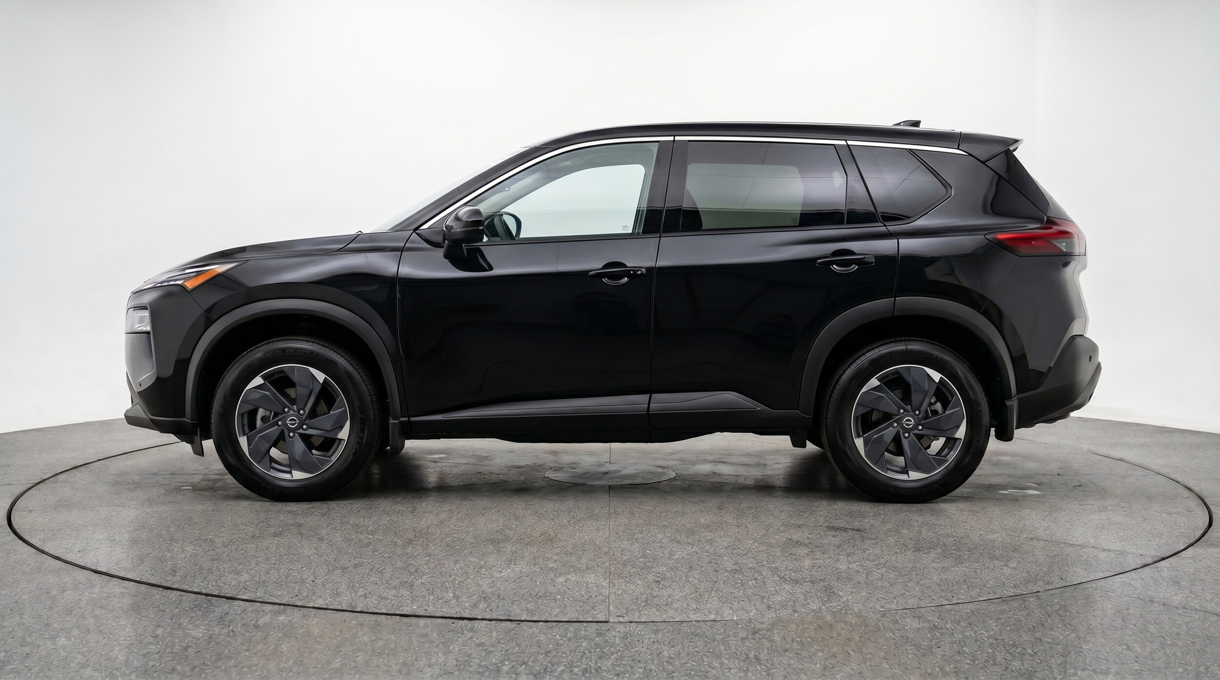 Thumbnail: 2025 Nissan Rogue - 4