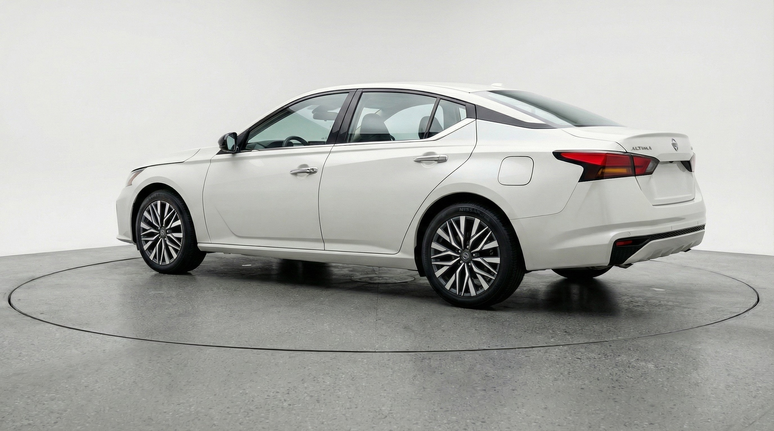 Thumbnail: 2025 Nissan Altima - 6