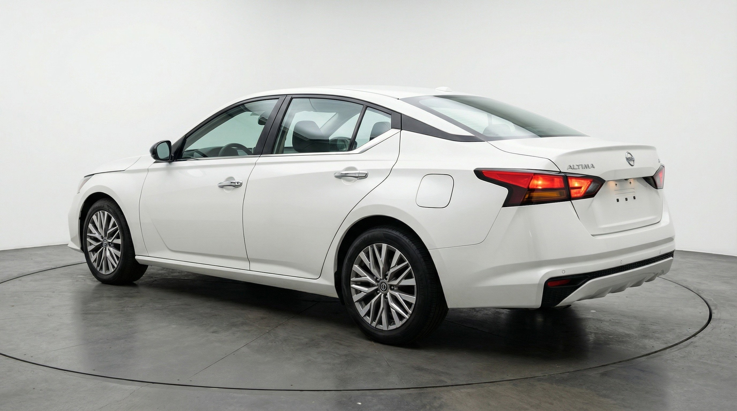 Thumbnail: 2025 Nissan Altima - 6