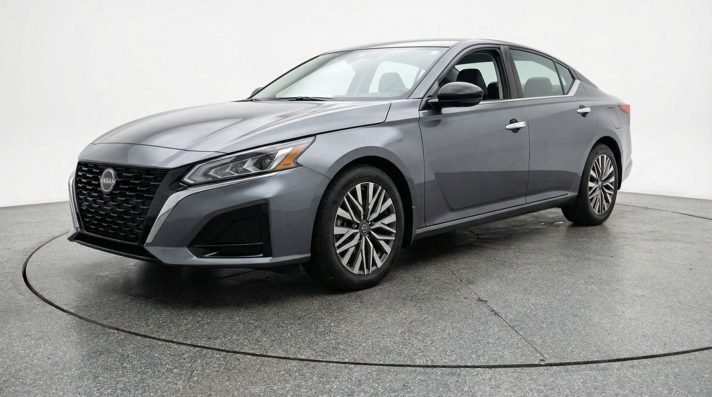 Thumbnail: 2025 Nissan Altima - 3