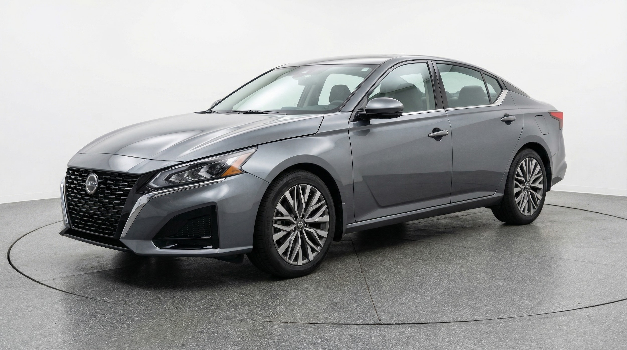 Thumbnail: 2025 Nissan Altima - 3