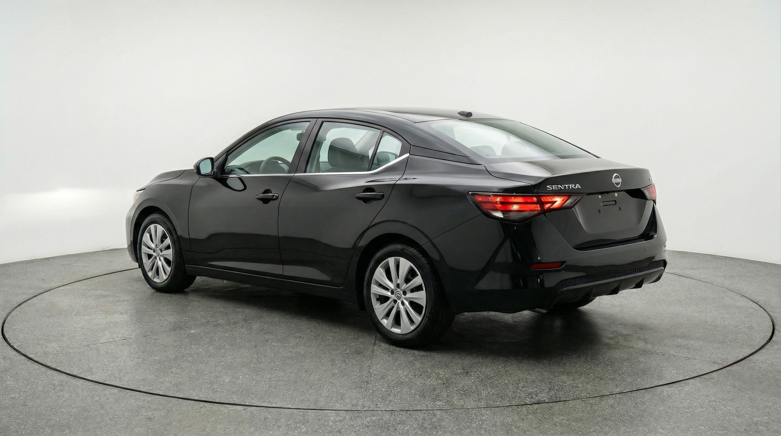 Thumbnail: 2025 Nissan Sentra - 5