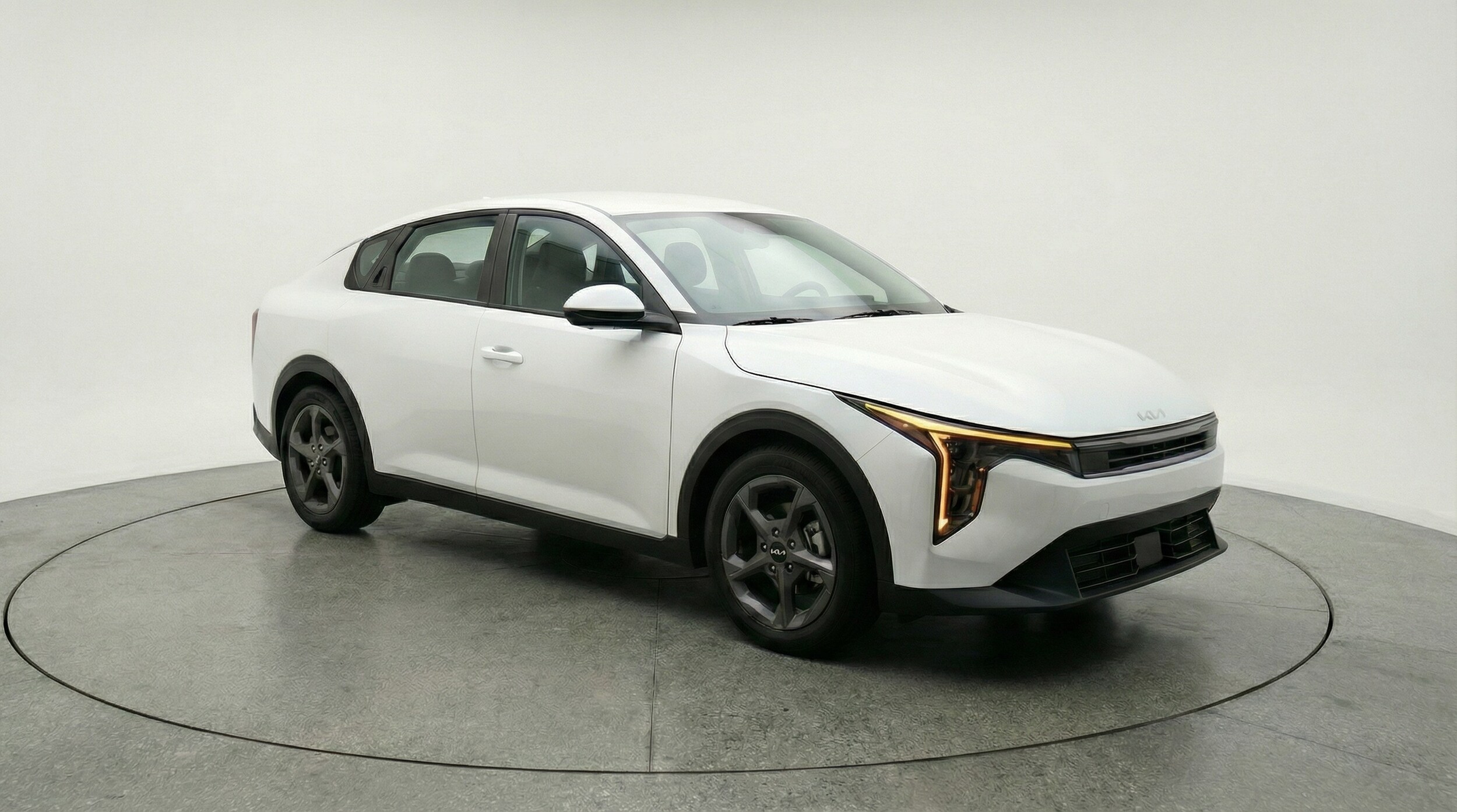 Thumbnail: 2025 Kia K4 - 1