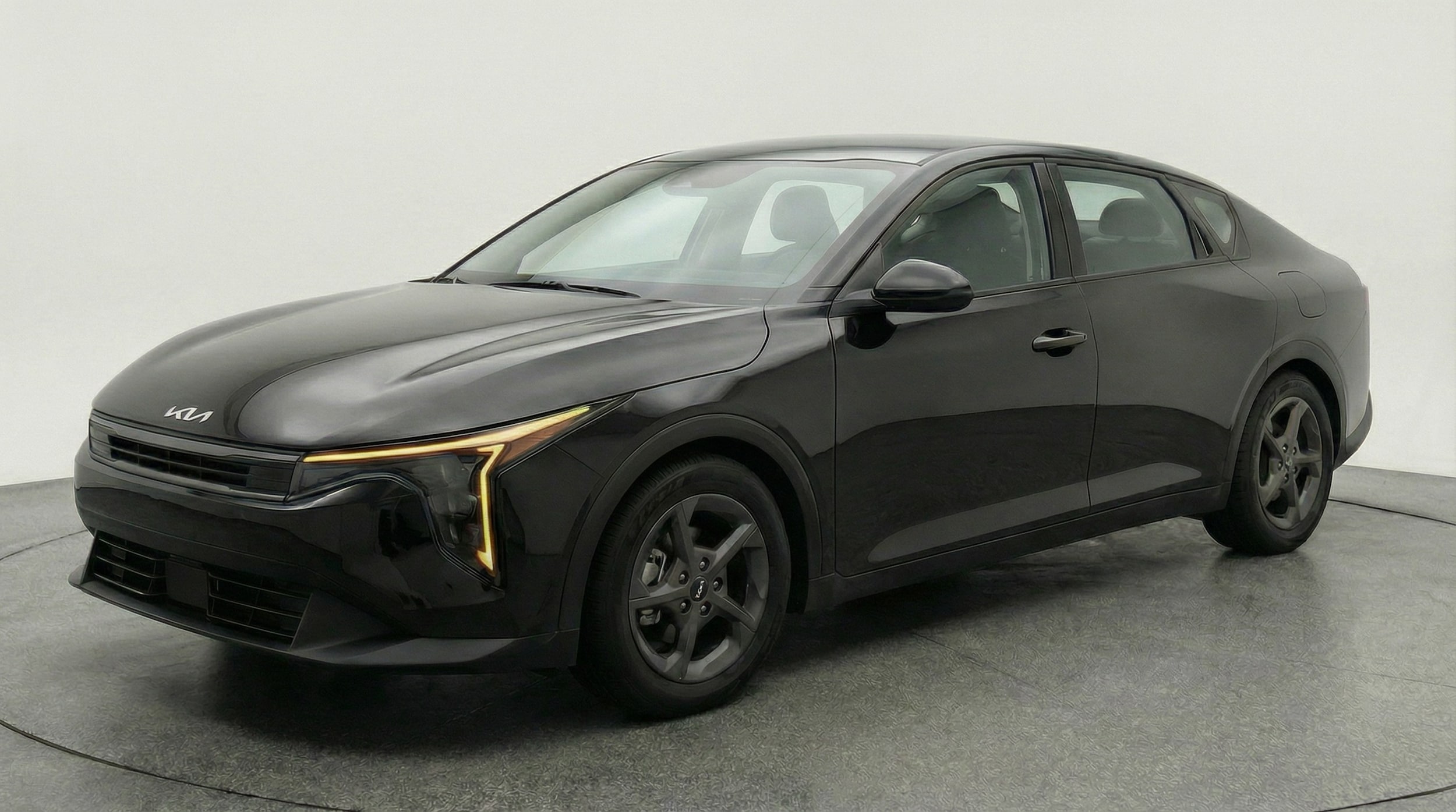 Thumbnail: 2025 Kia K4 - 3