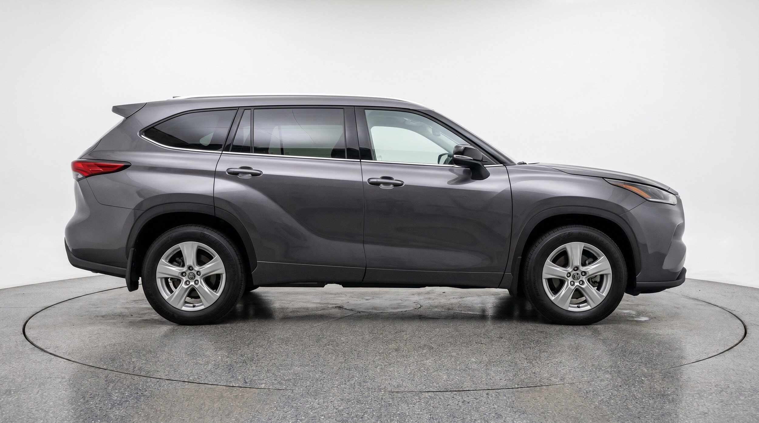 Thumbnail: 2025 Toyota Highlander - 11