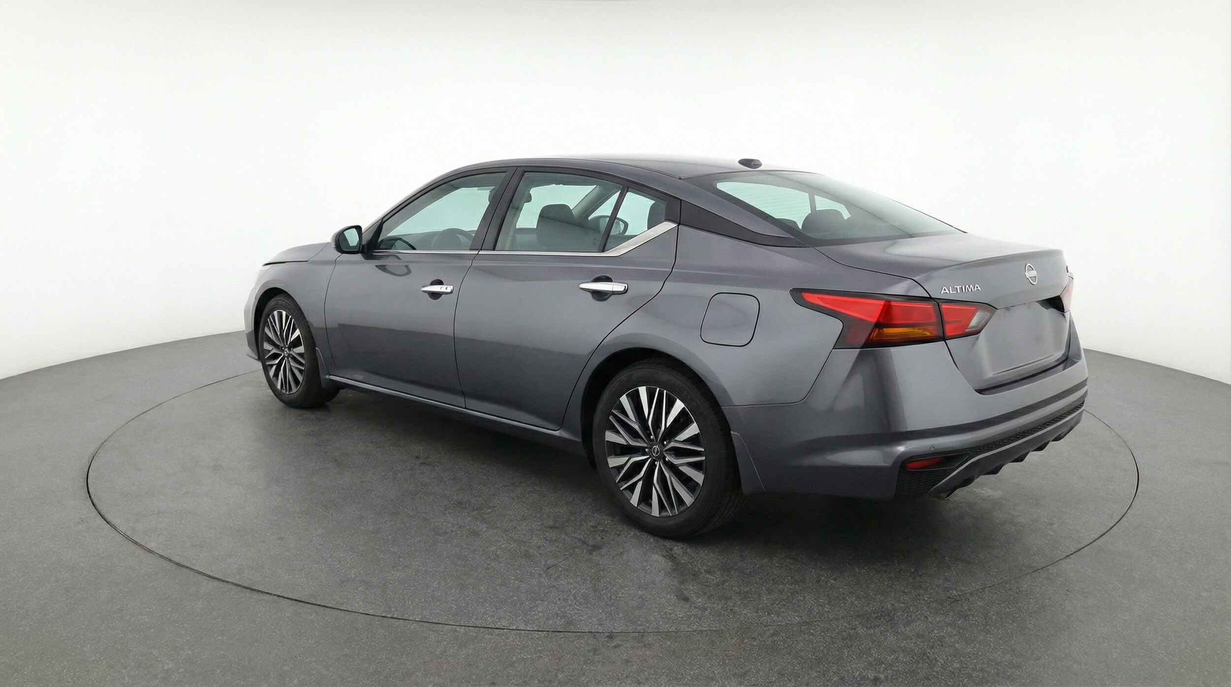 Thumbnail: 2025 Nissan Altima - 5